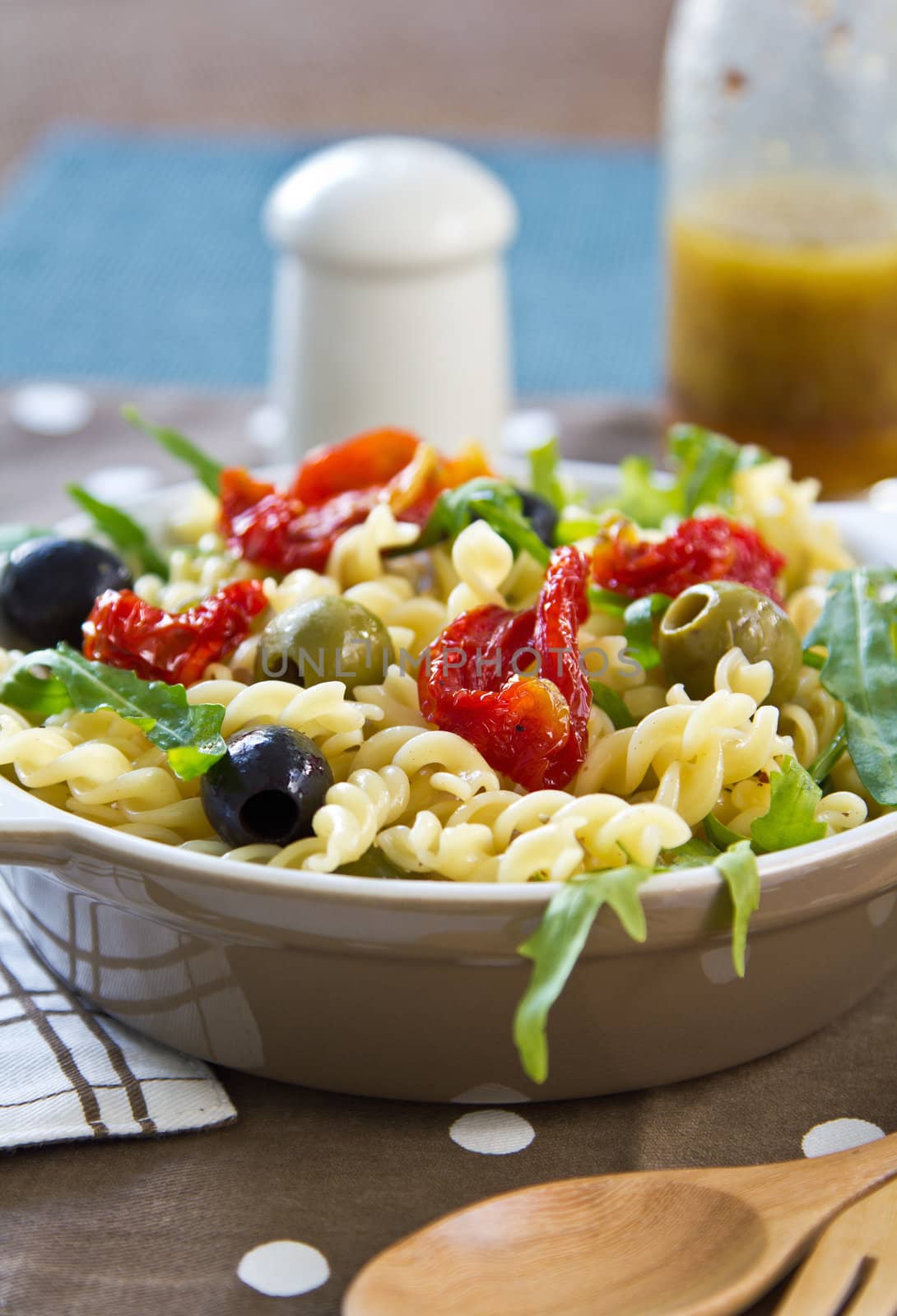 Fusilli with Sun dried tomato salad by vanillaechoes