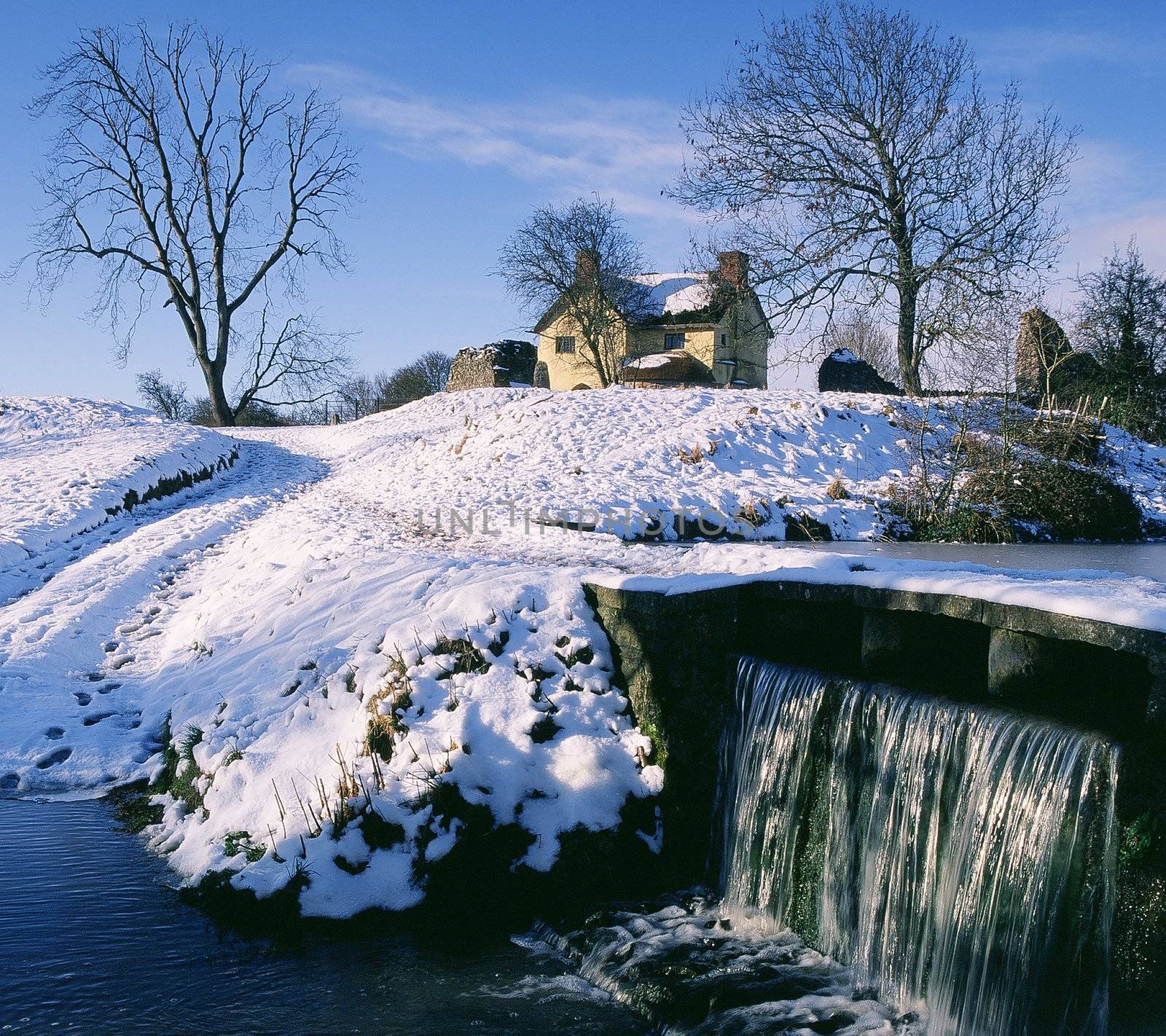 stogursey castle, Somerset by olliemt