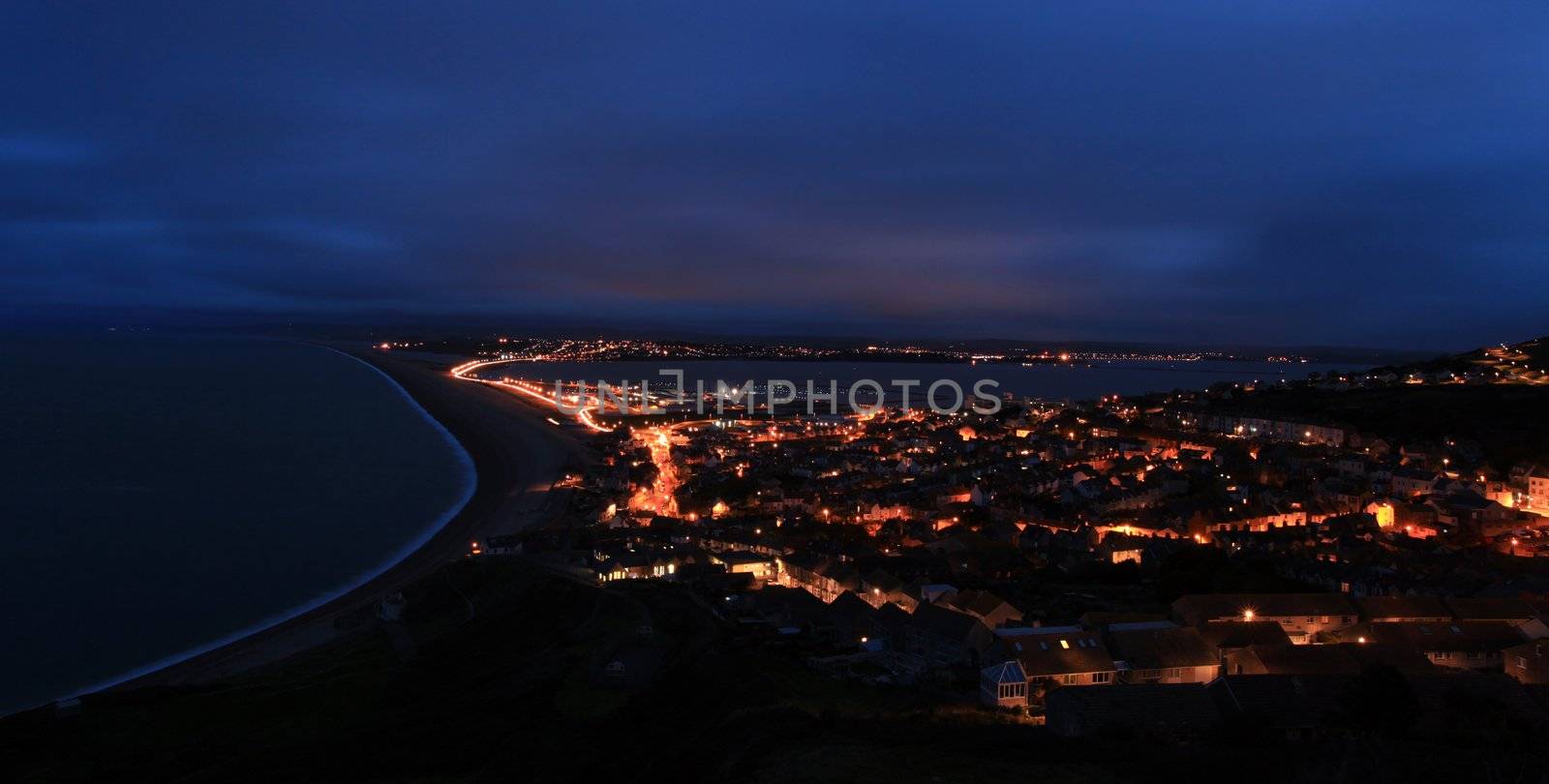 Chesil beach at night by olliemt