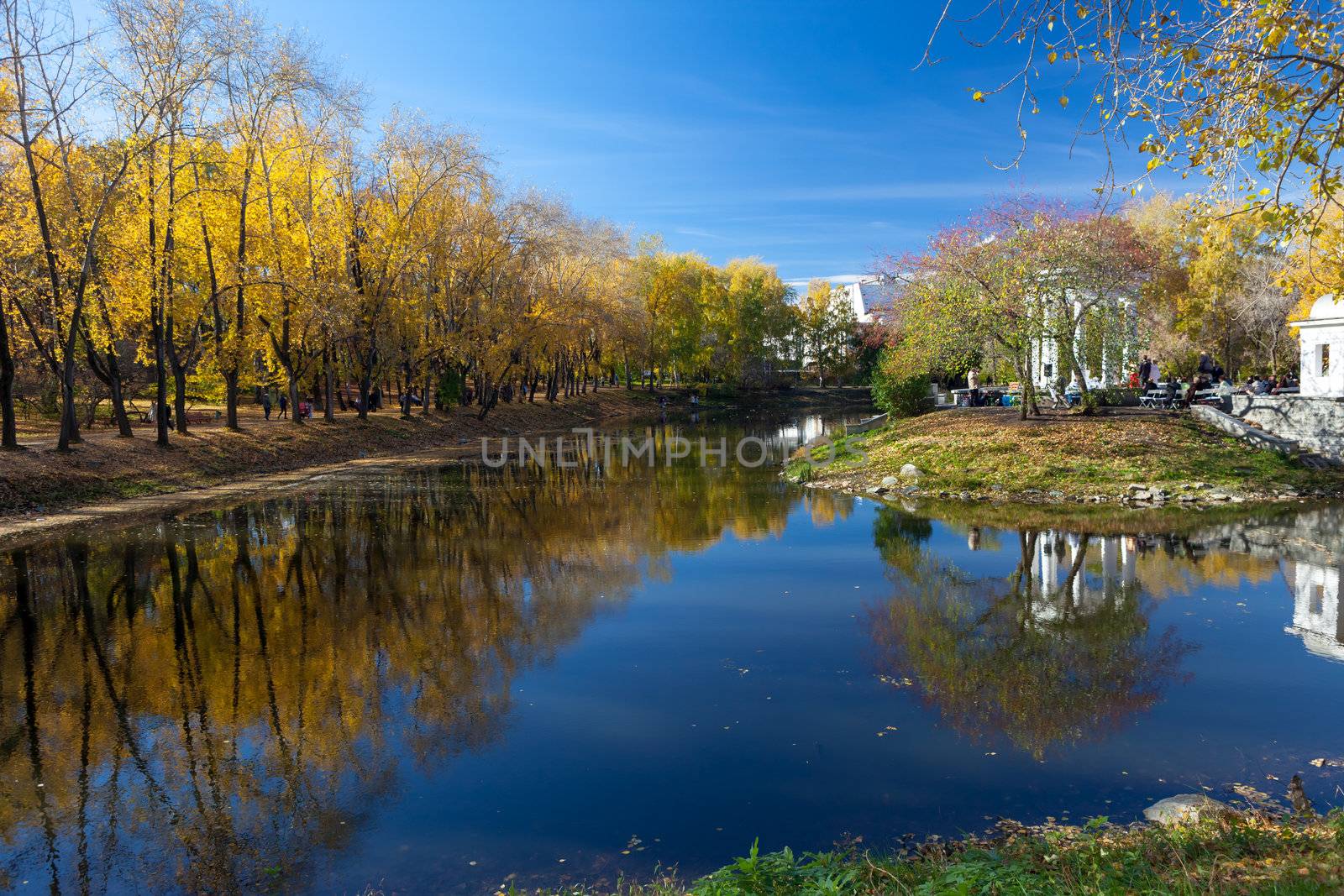 The Haritonovsky garden — park in Ekaterinburg, adjoins Rastorguyev's estate — Haritonovs. The park is put in 1826. In park there is an artificial lake with a bulk island and a round rotunda arbor.