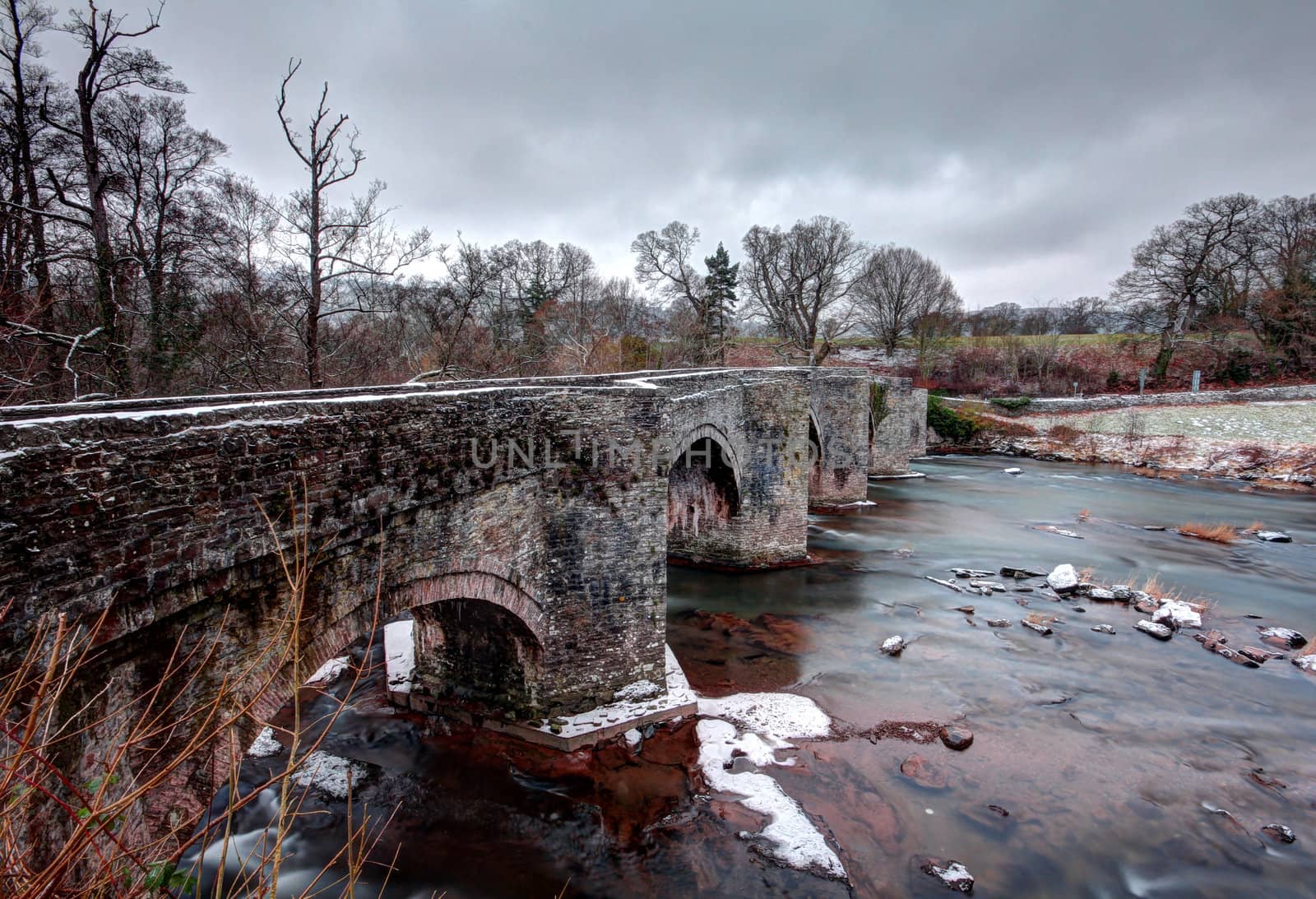 Snowey bridge in the Breacon Beacons by olliemt