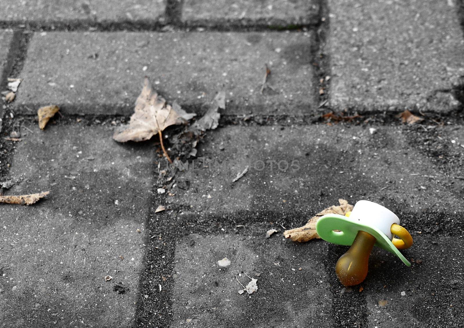 Lost soother on the ground by anderm