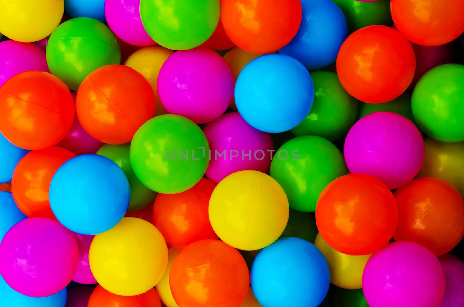 Bright coloured play pit balls