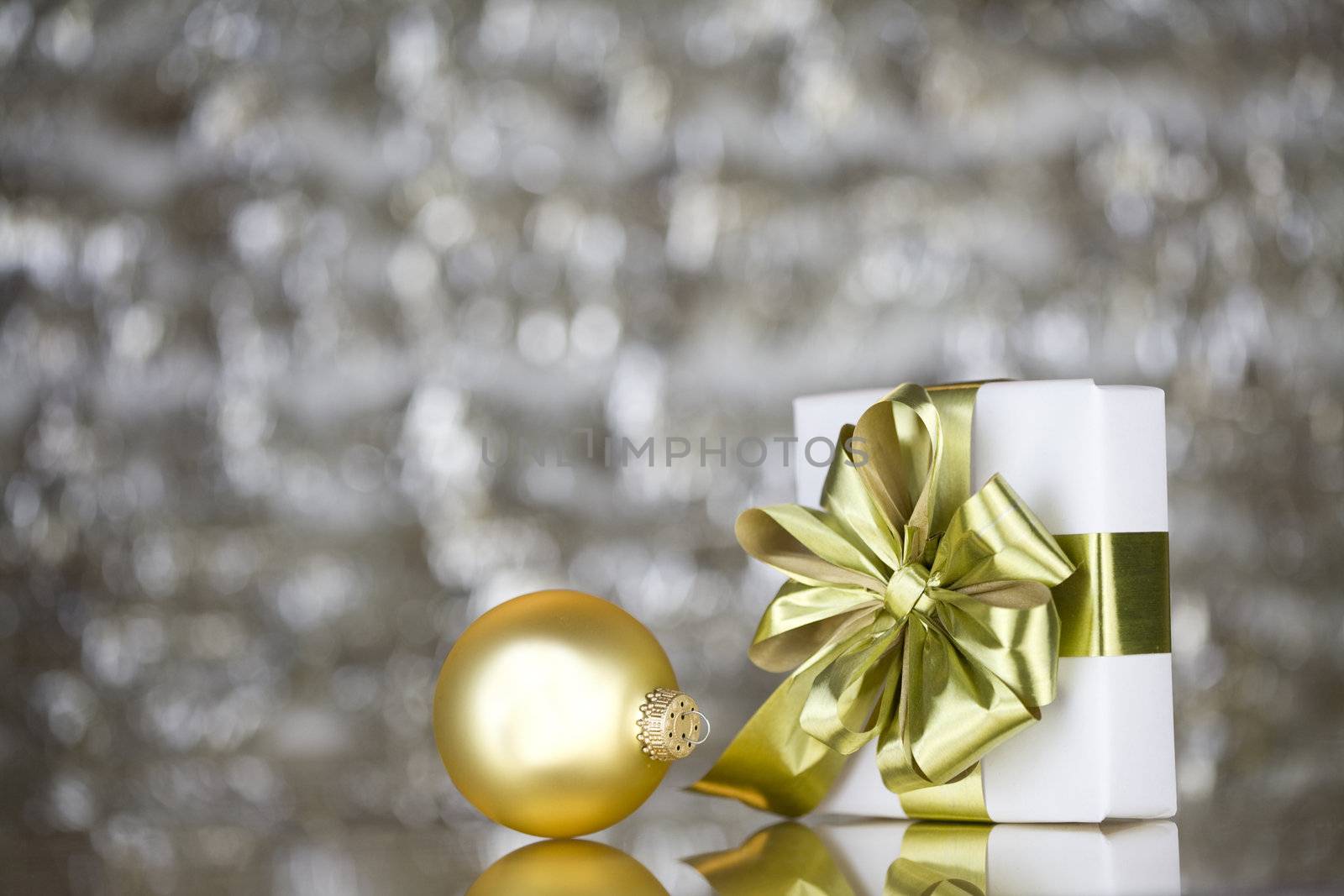 Gold present and ornament