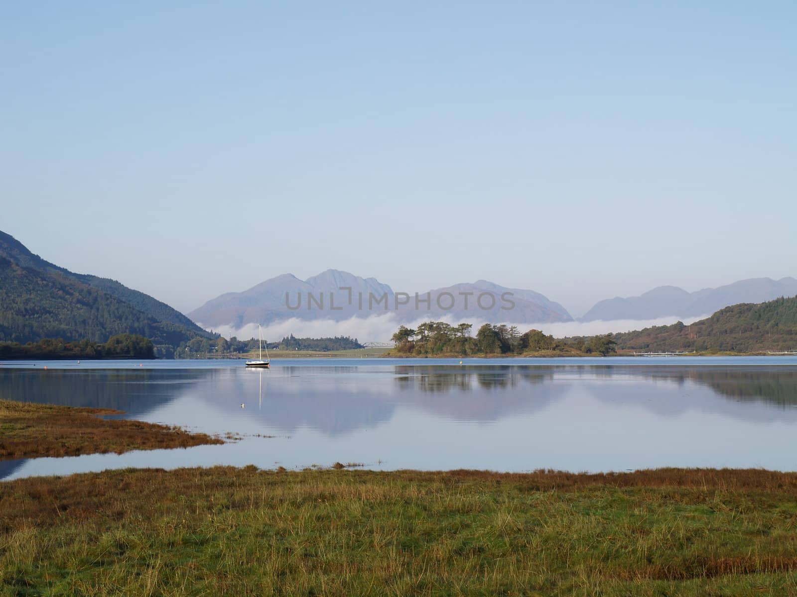 Lake at Scotland (Loch Leven) by anderm