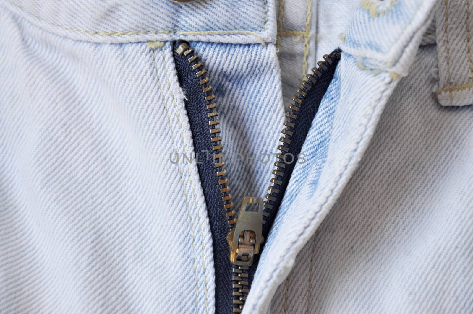 Detail of zipper on the jean.