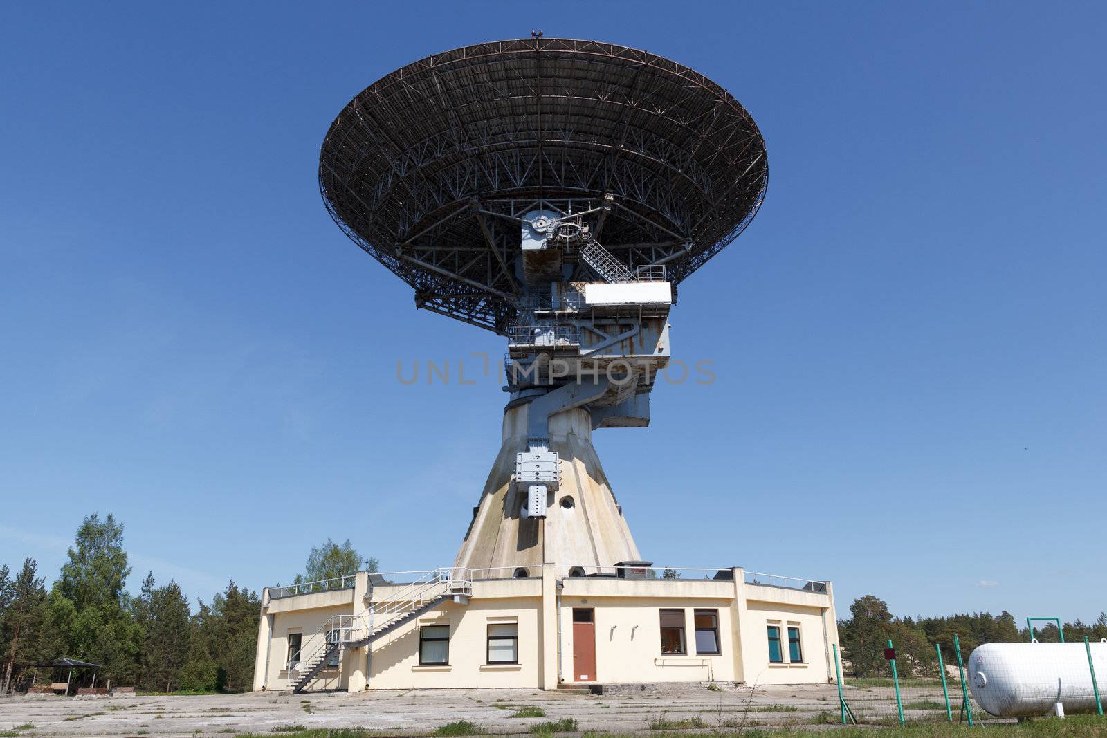 Former super-secret Soviet Army space spying object.Now largest radio telescope in northern Europe and the world's eighth largest.