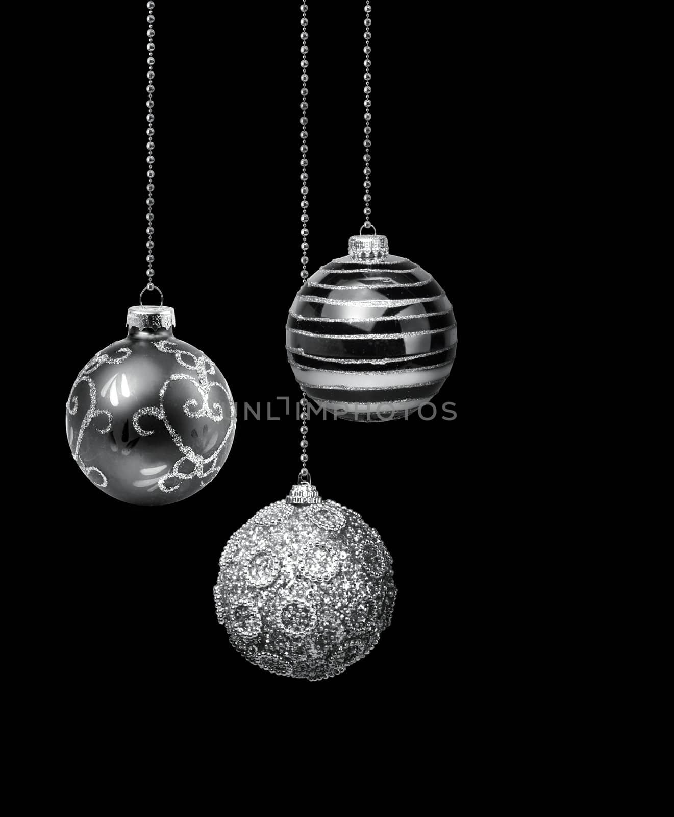 Silver Christmas balls by anterovium