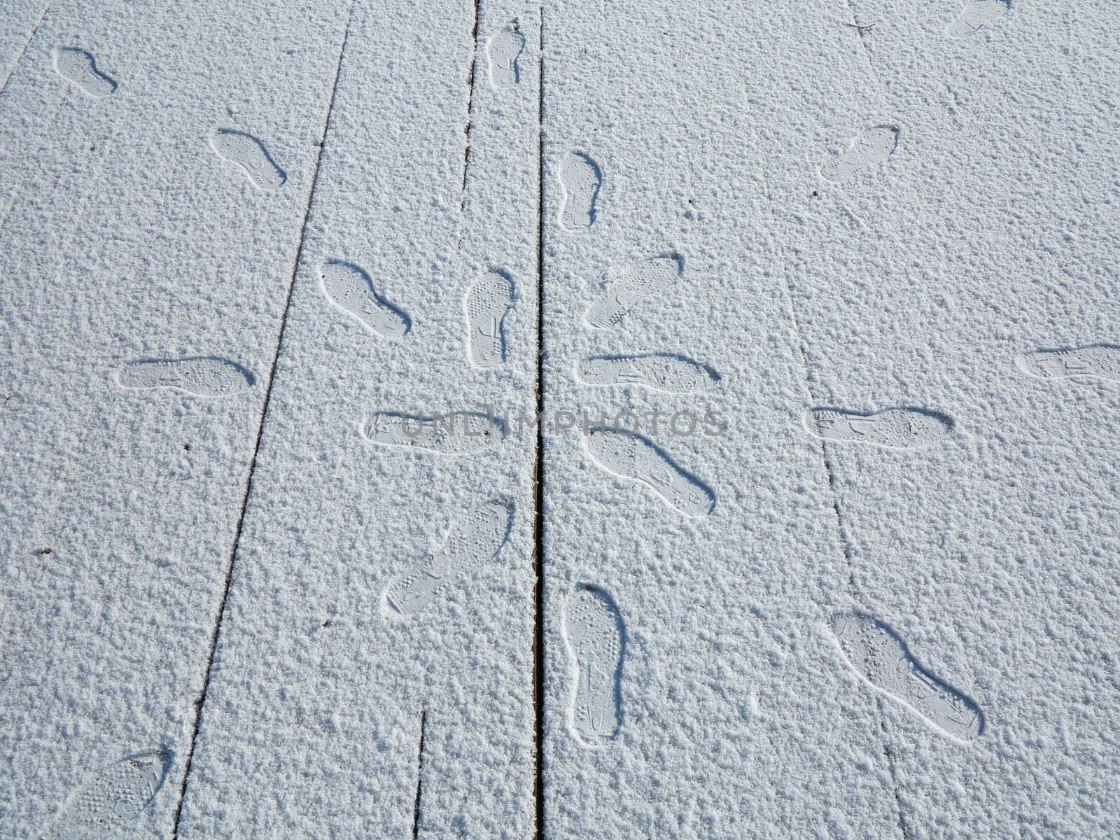 snow footstep by yucas