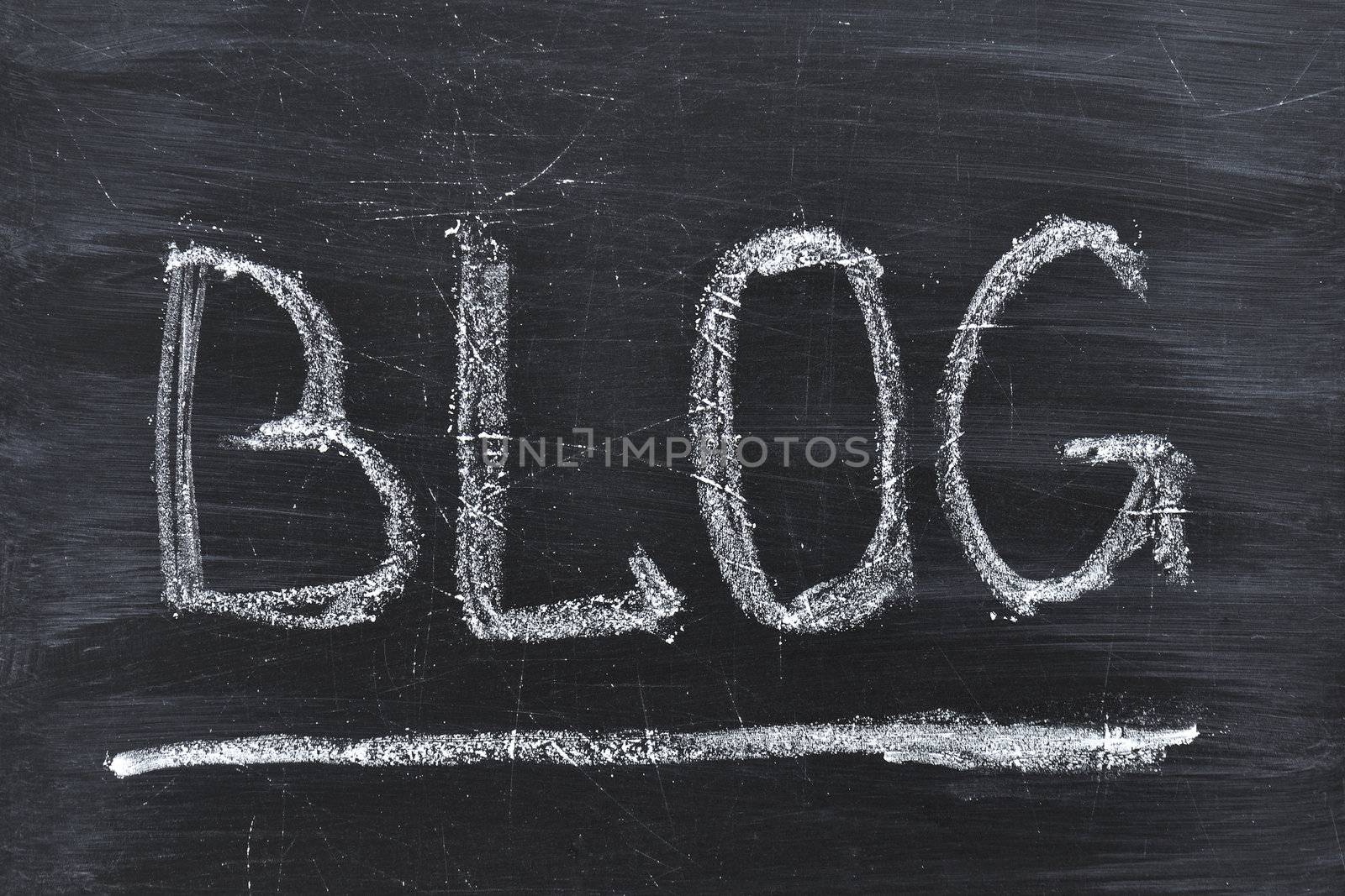 Blog word handwritten on the black chalkboard