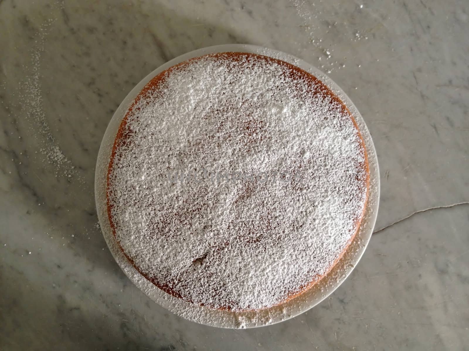 cake with sugar