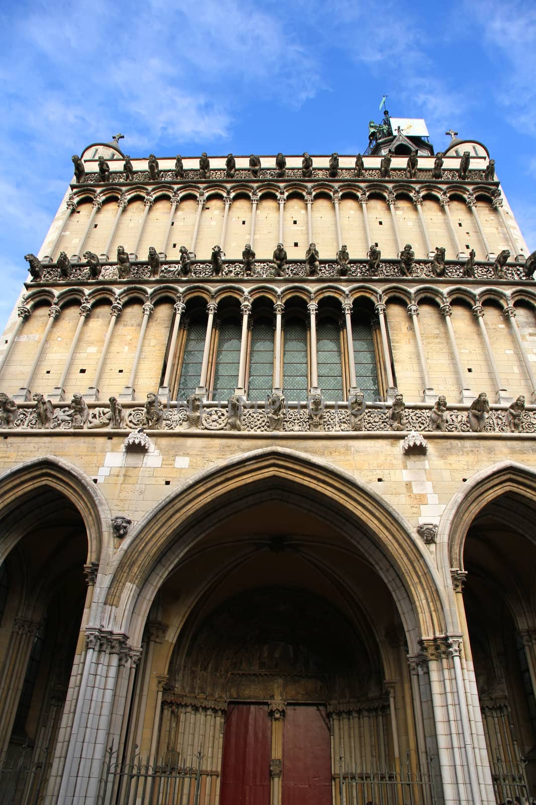 Notre-Dame de Dijon by Spectral