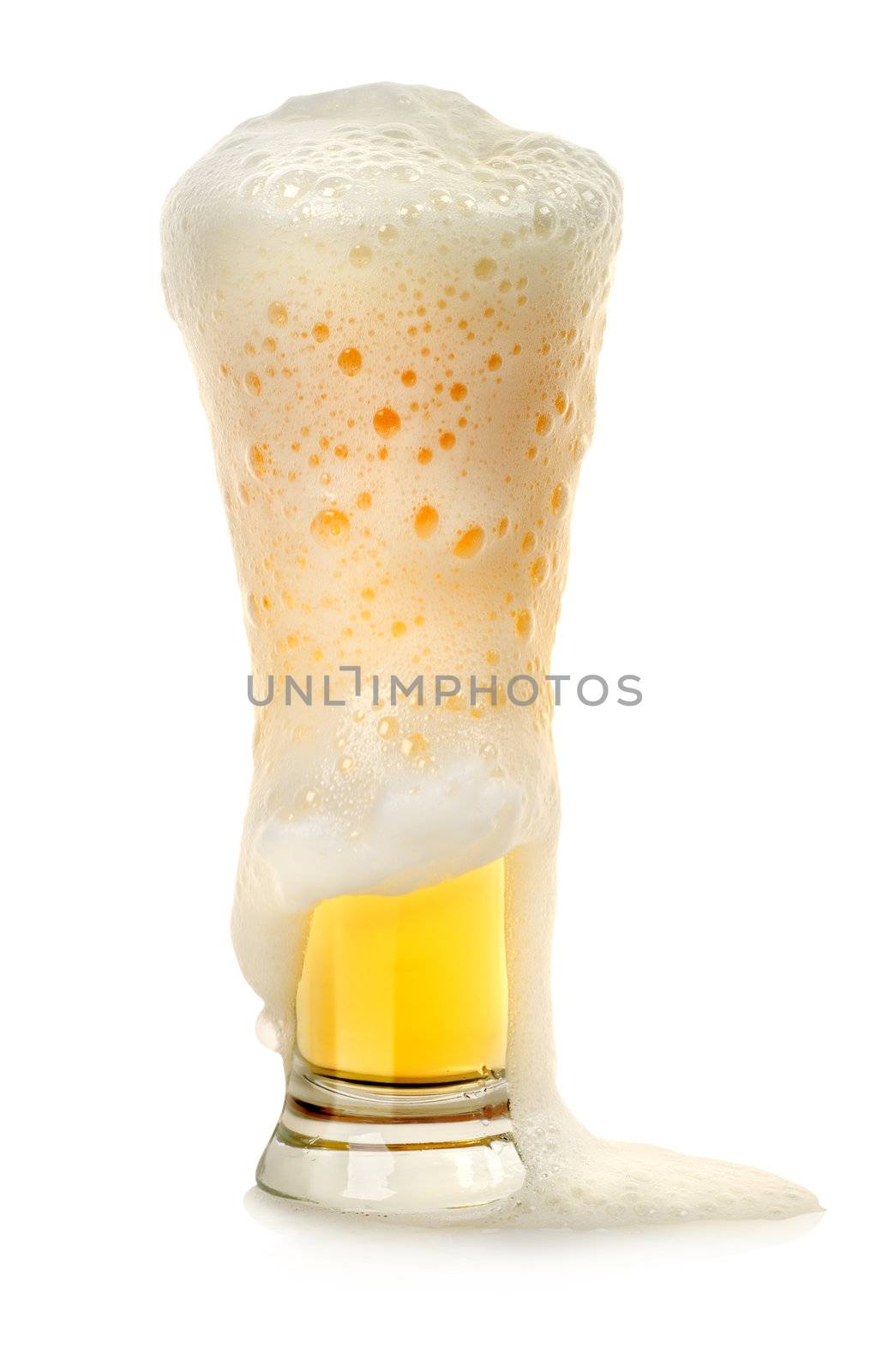 Beer and foam by Givaga