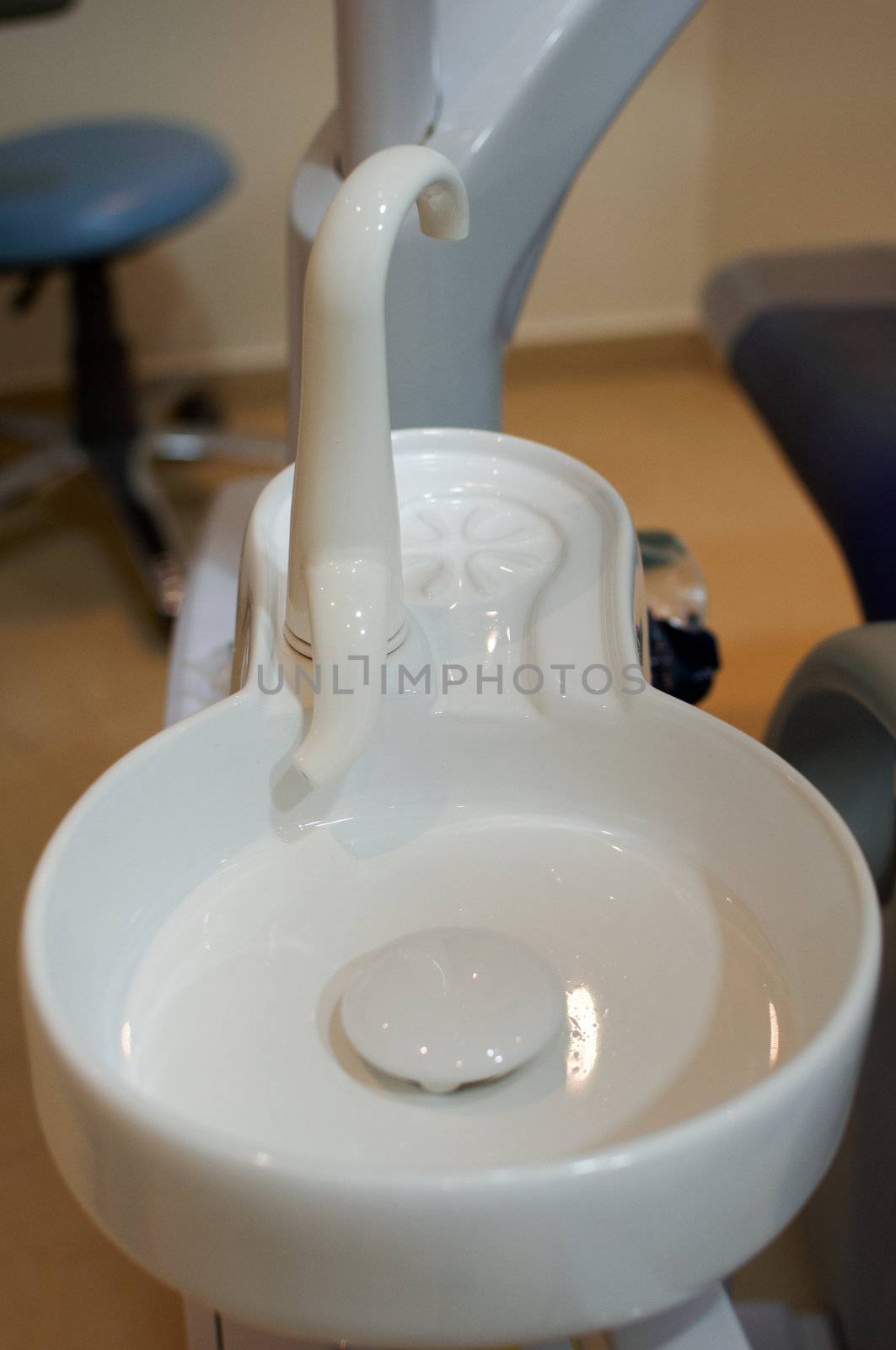 The equipment of dental surgery .