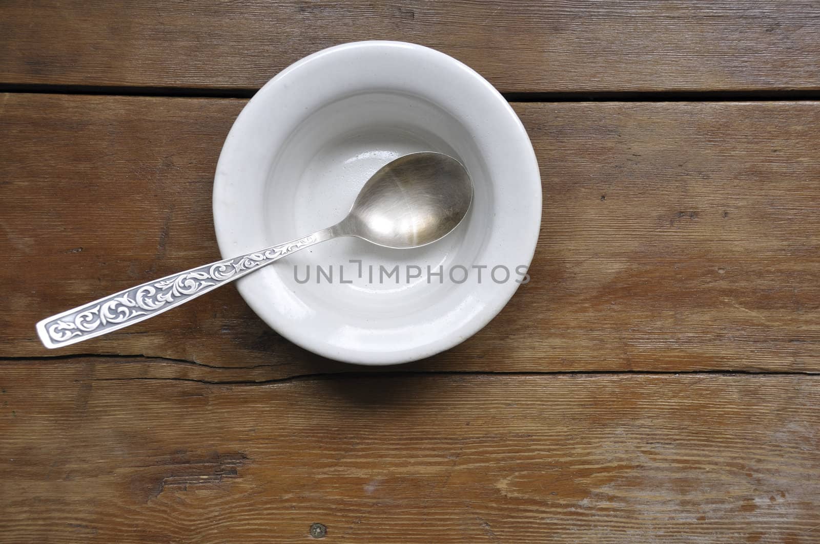 empty bowl by yuriz