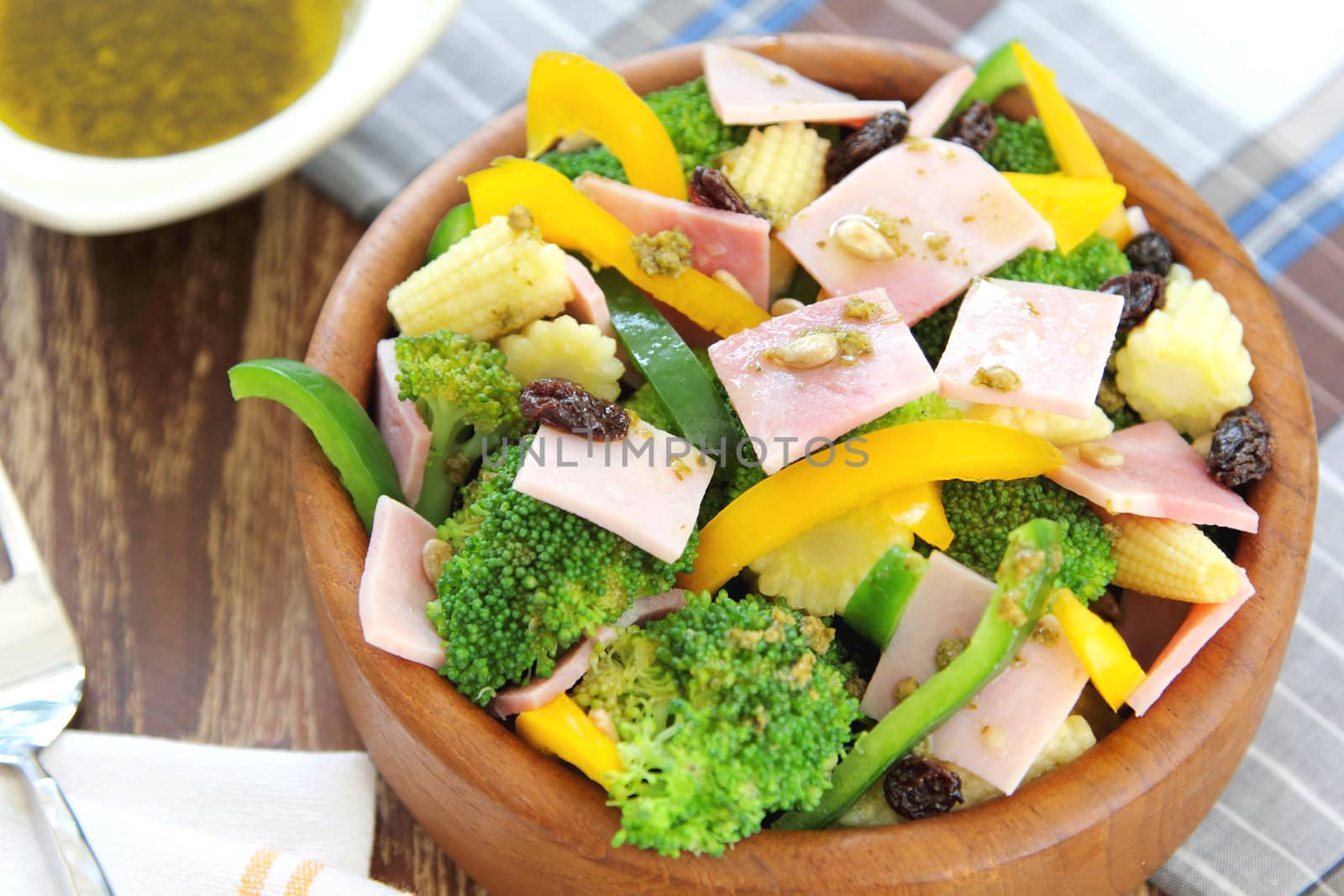 Broccoli and Ham salad by vanillaechoes