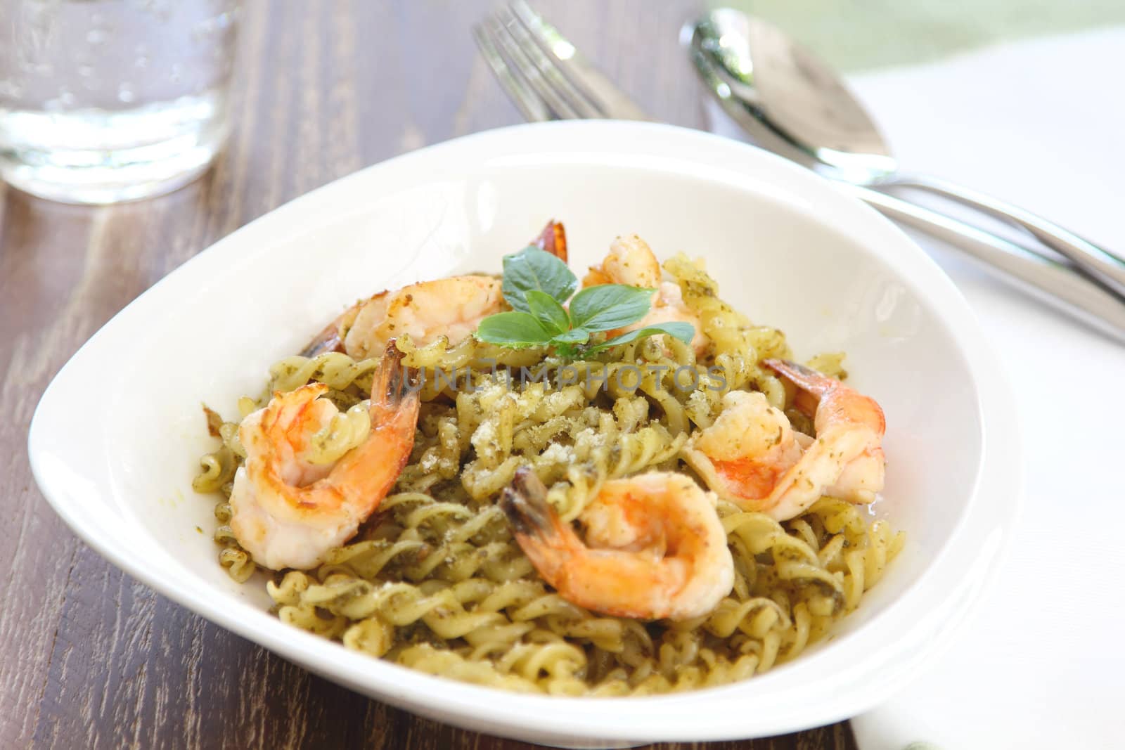 Fusilli with prawn in pesto sauce by vanillaechoes