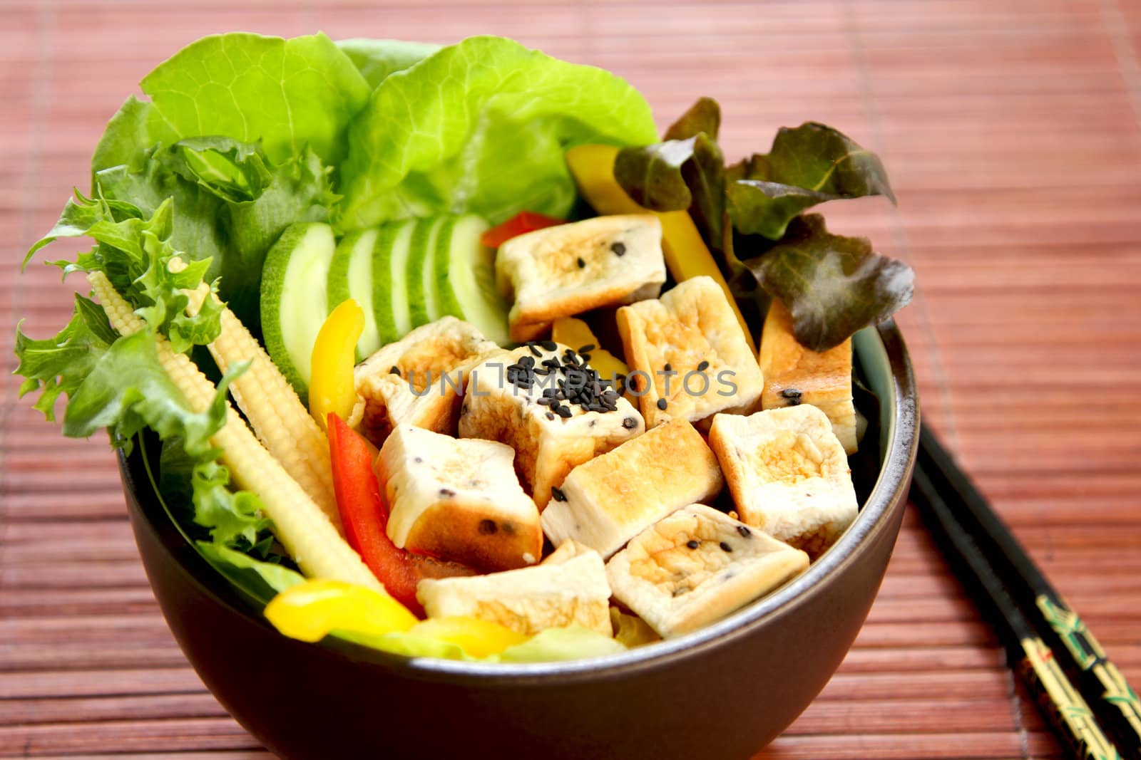 Tofu salad by vanillaechoes