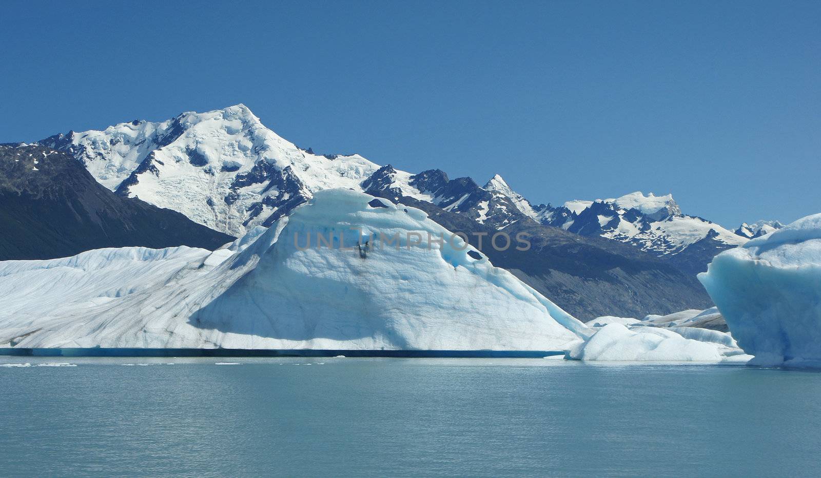Glacier National Parc, Patagonia, Argentina by alfotokunst