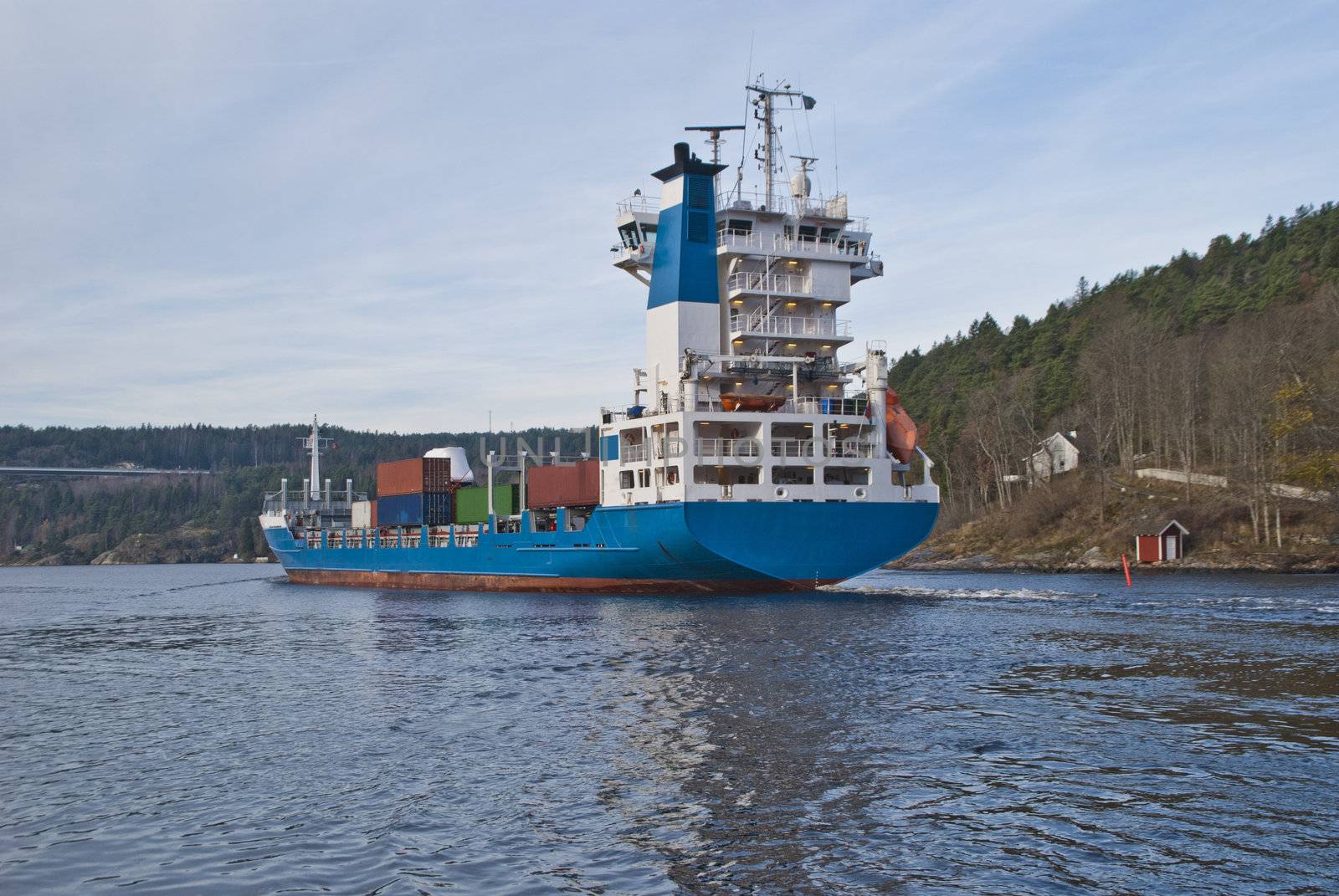 container ship under svinesund bridge, image 11 by steirus