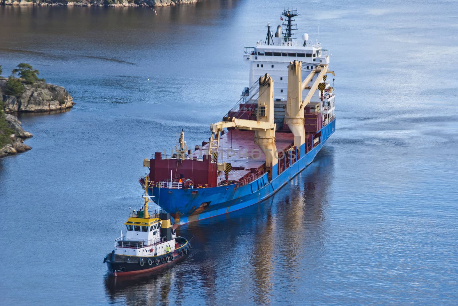 tug herbert are towing bbc europe out of the fjord, image 29 by steirus