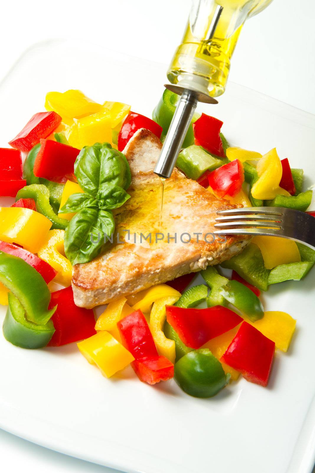 fried tuna fillet with pepper