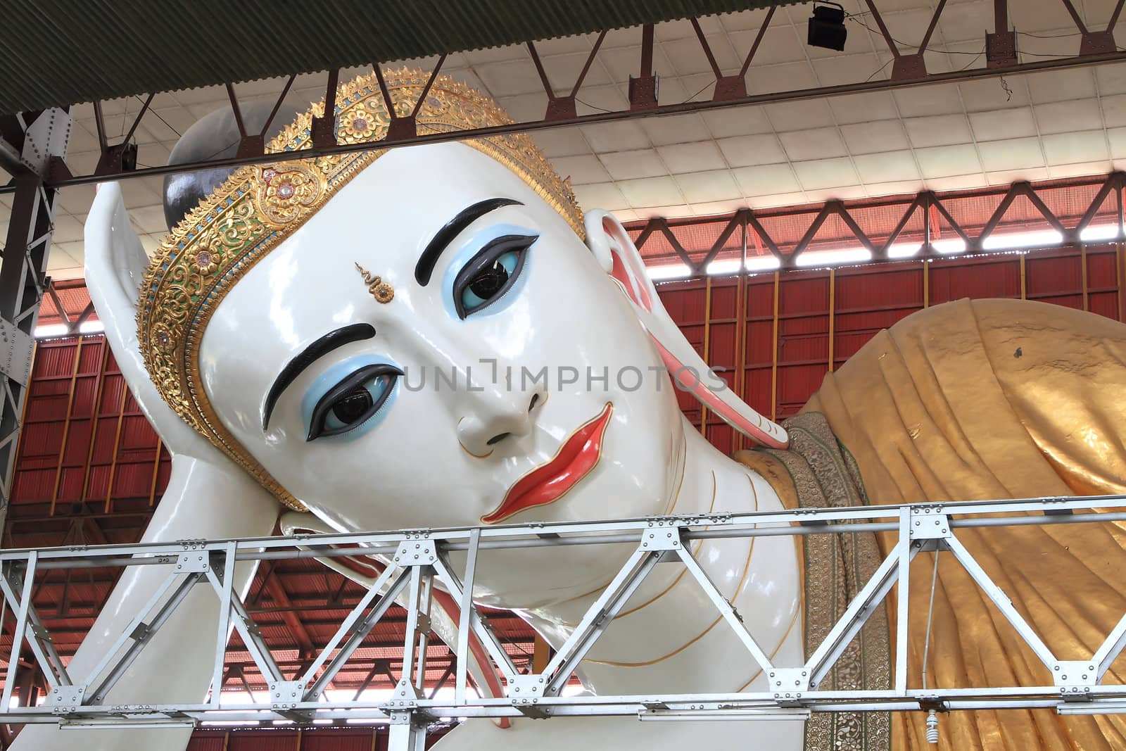 The giant reclining Buddha at Chaukhtatgyi temple in Yangon, Myanma