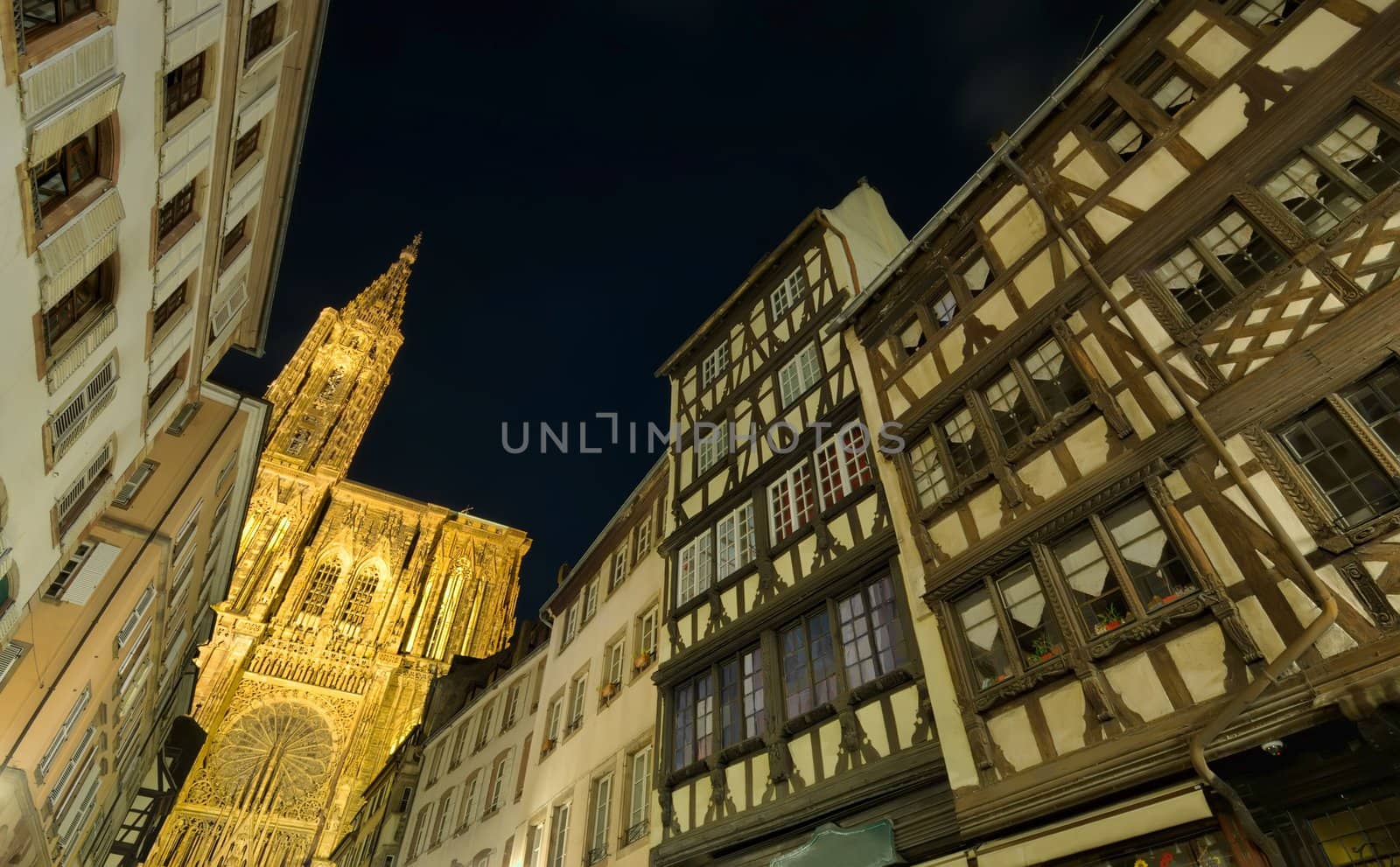 Strasbourg cathedral at night by johny007pan
