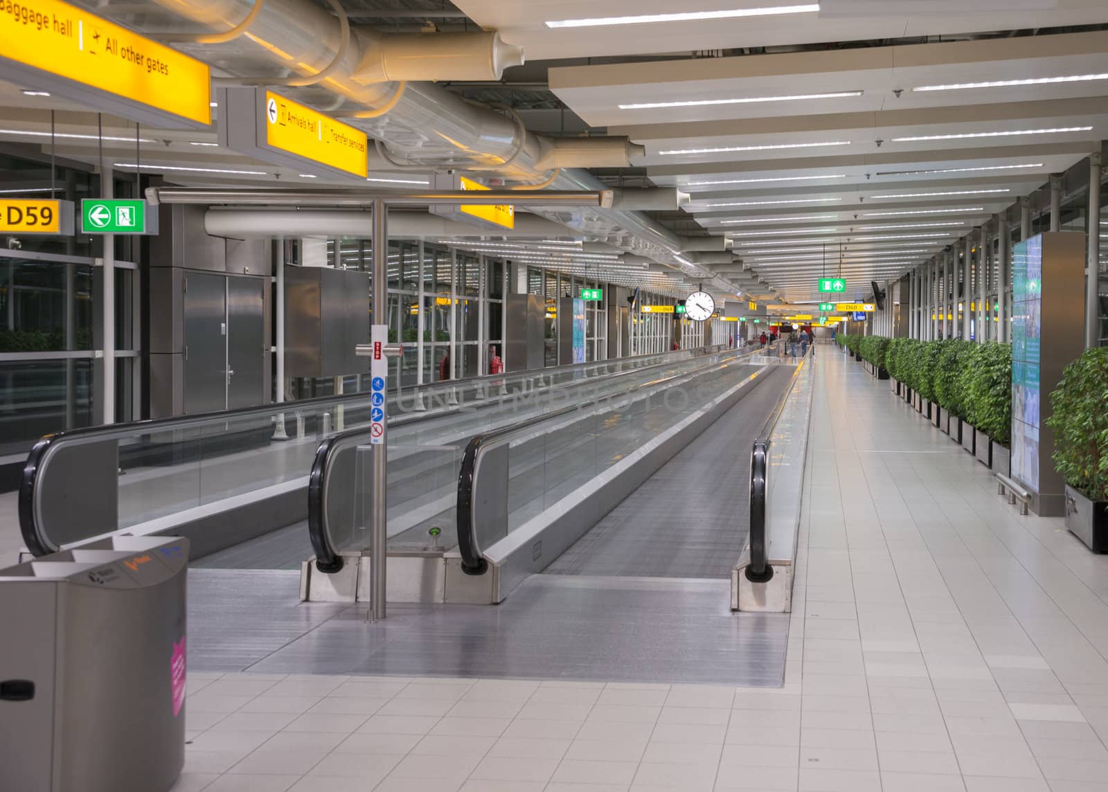 the way to the gates at schiphol airport 