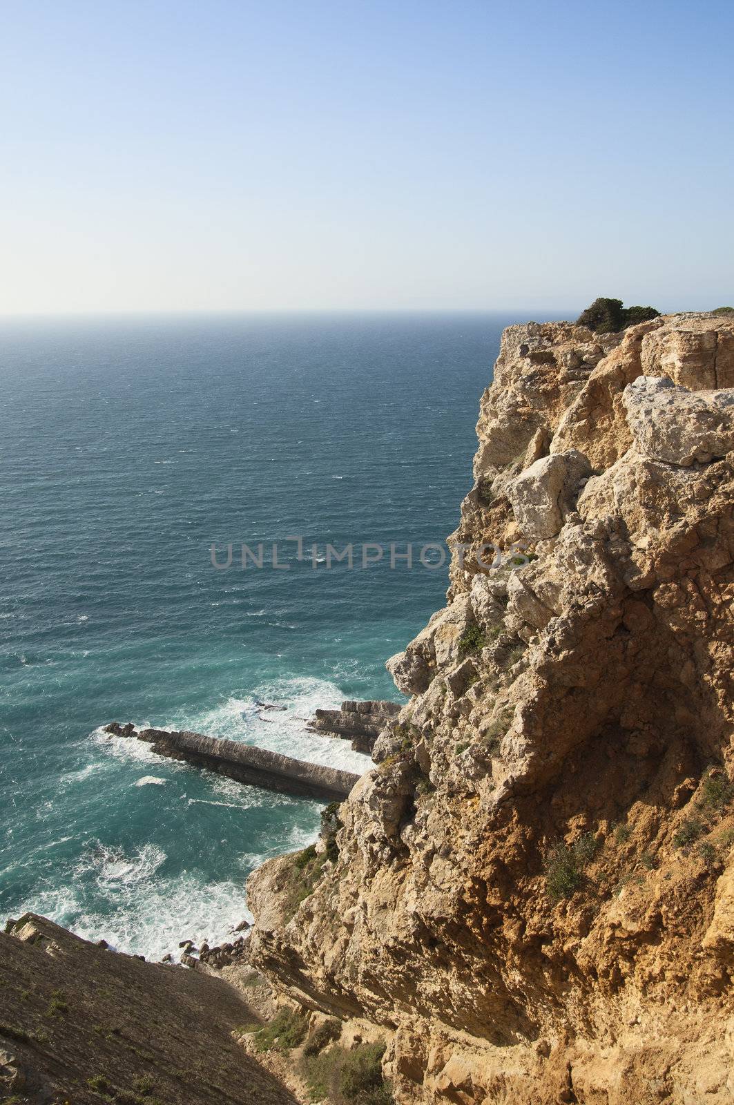 Sandstone cliffs by mrfotos