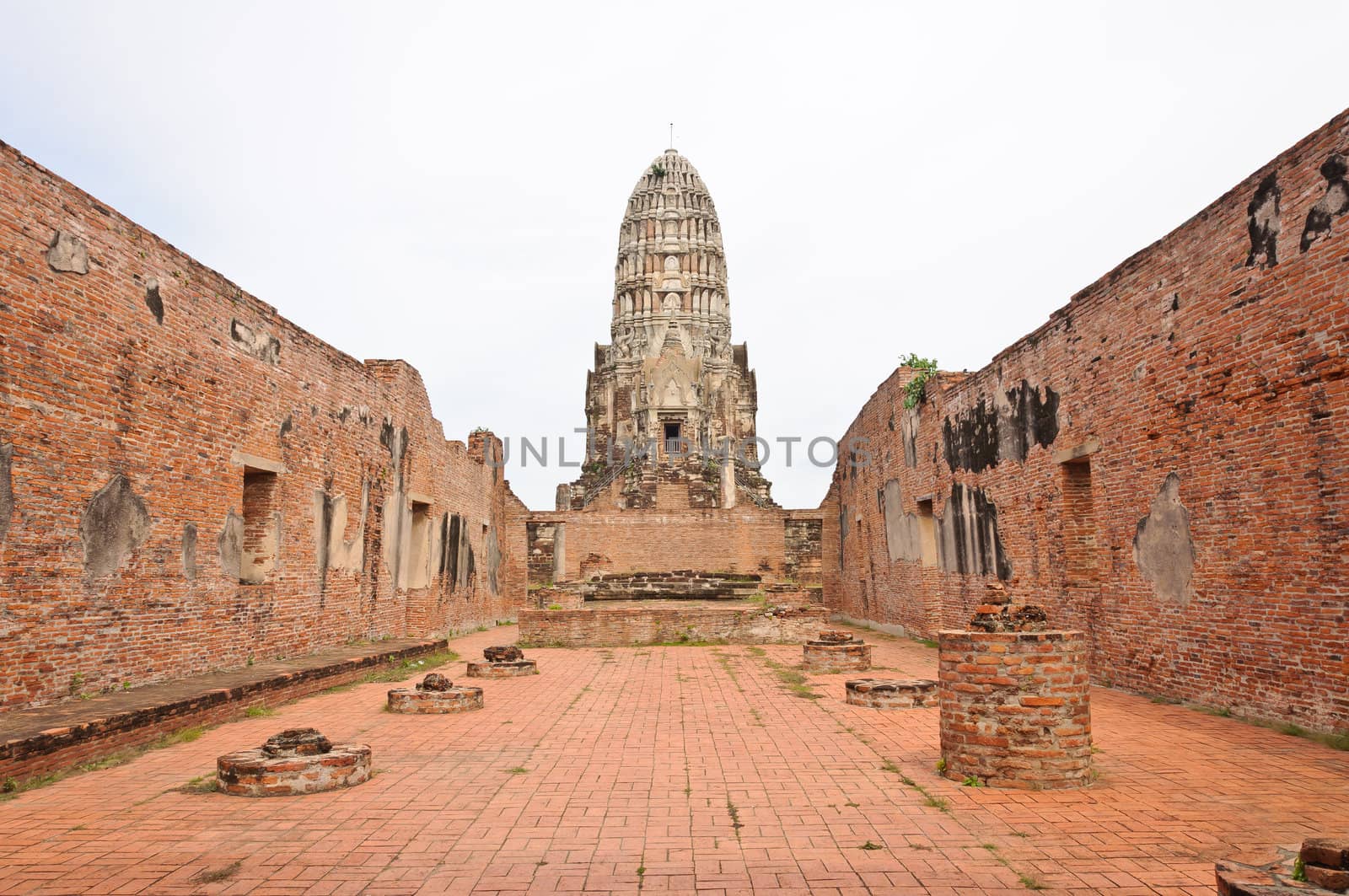 Ruined old temple build from brick at Rach Cha Bu Ra Na temple in Ayutthaya, Thailand.
