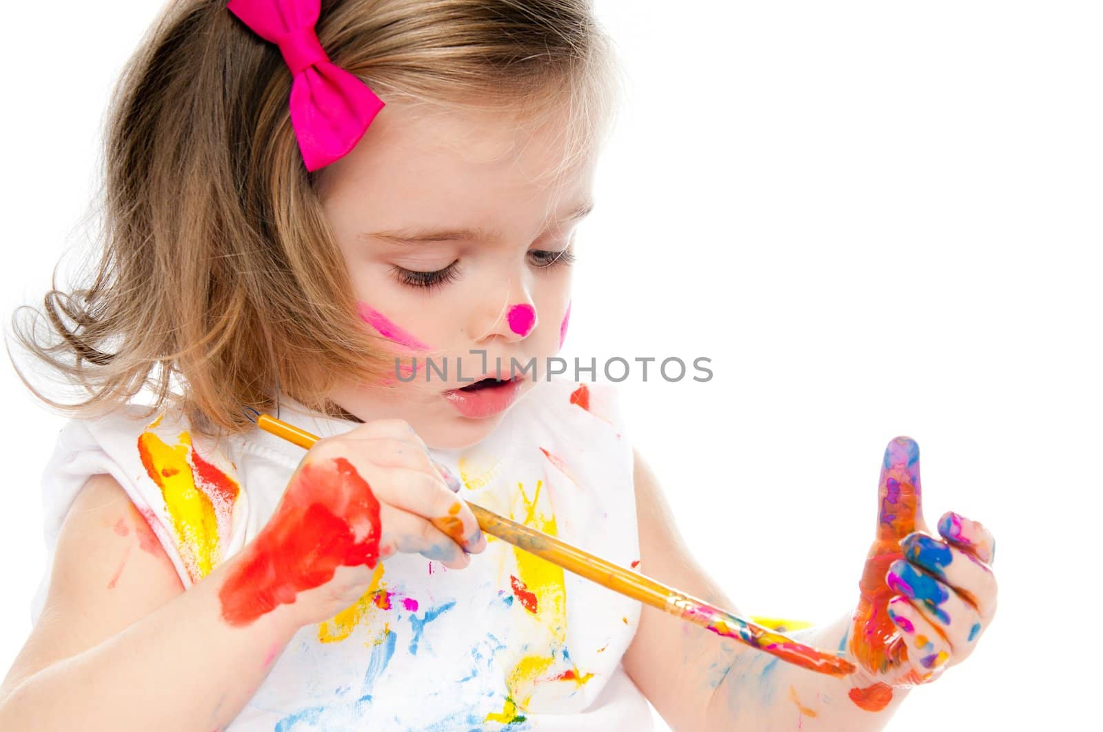 cute little girl painting by GekaSkr