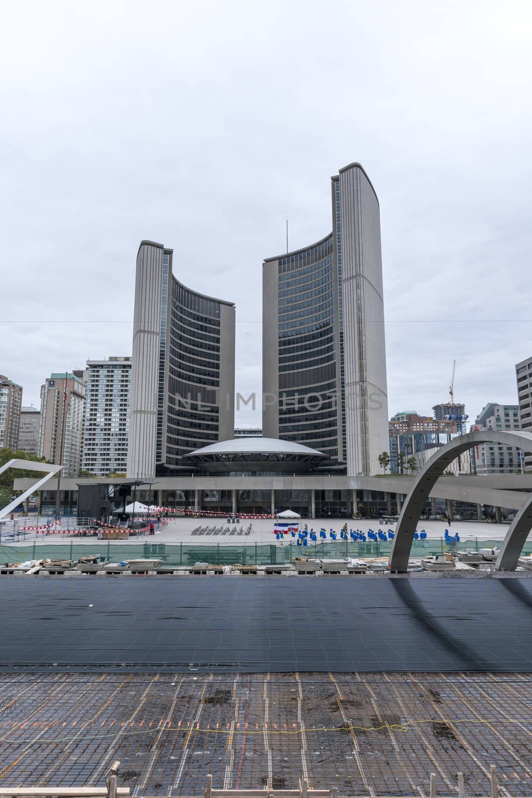 Toronto New City Hall Nathan Phillips Square  by Marcus