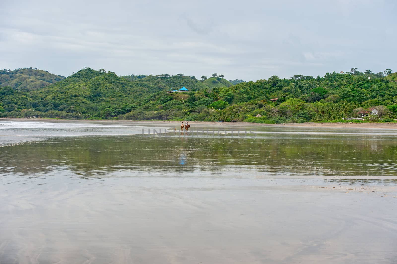 Long a mecca for surfers, the 2-mi-long pale-brown Playa Venao, in a deep, half-moon bay surrounded by largely deforested hills, has some of Panama's most consistent surf, and what could be the country's best beach break.