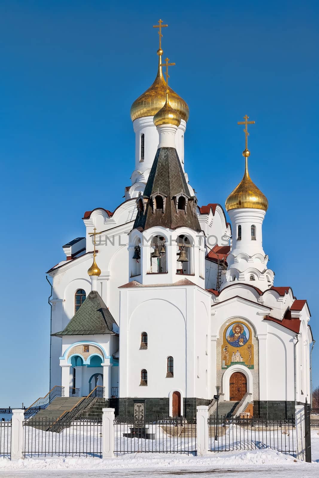domes of the Russian Orthodox church against the blue sky background