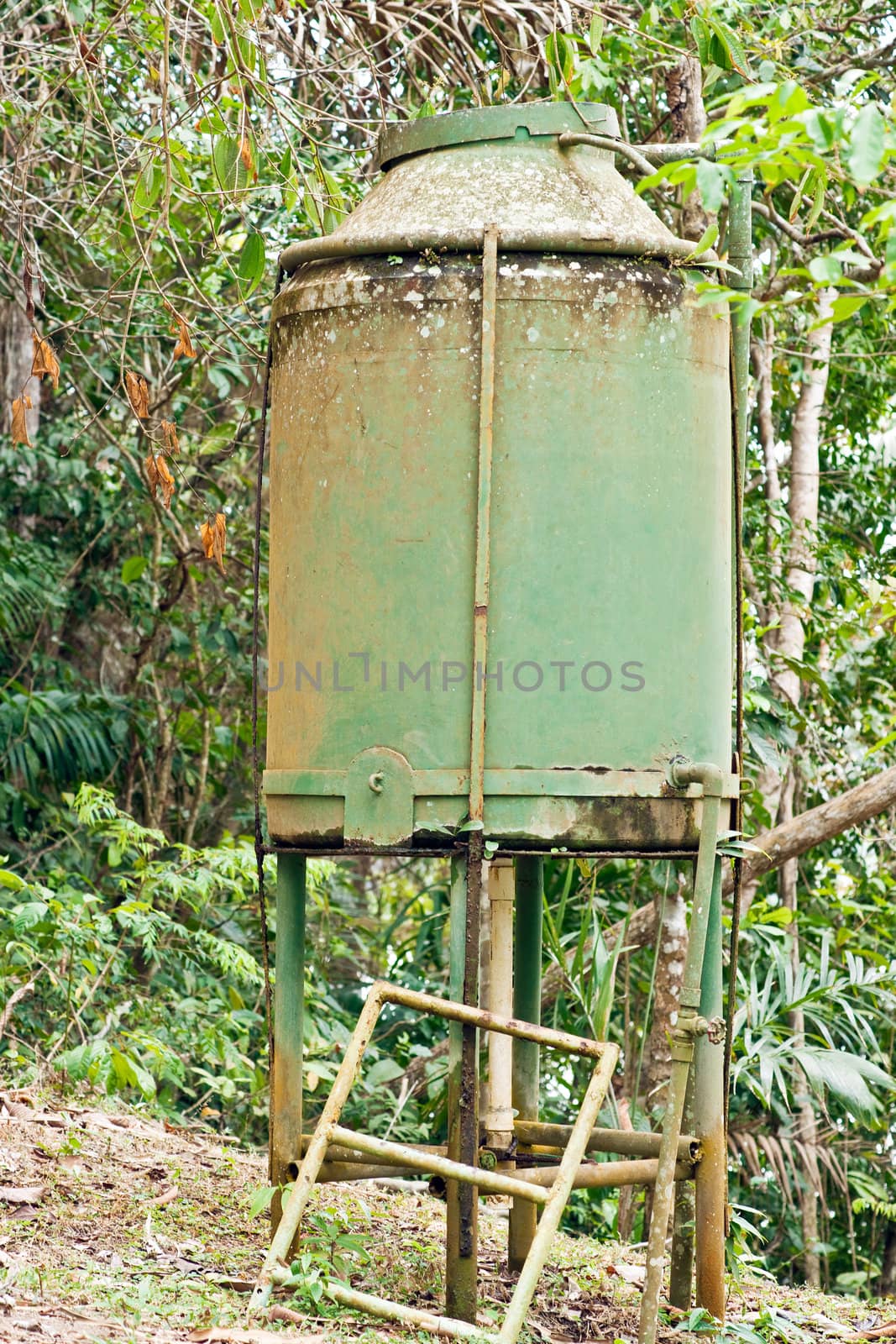 Water tank by Marcus