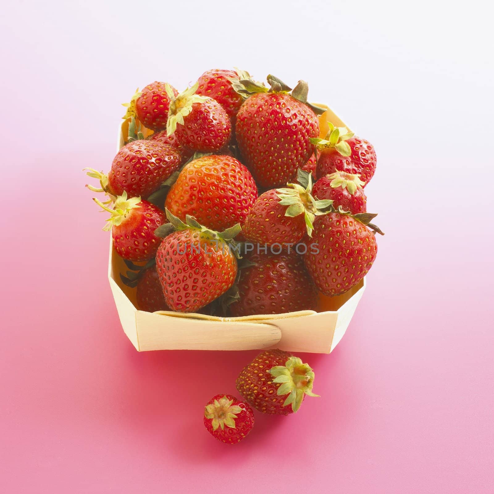 Organic Strawberries in Carton