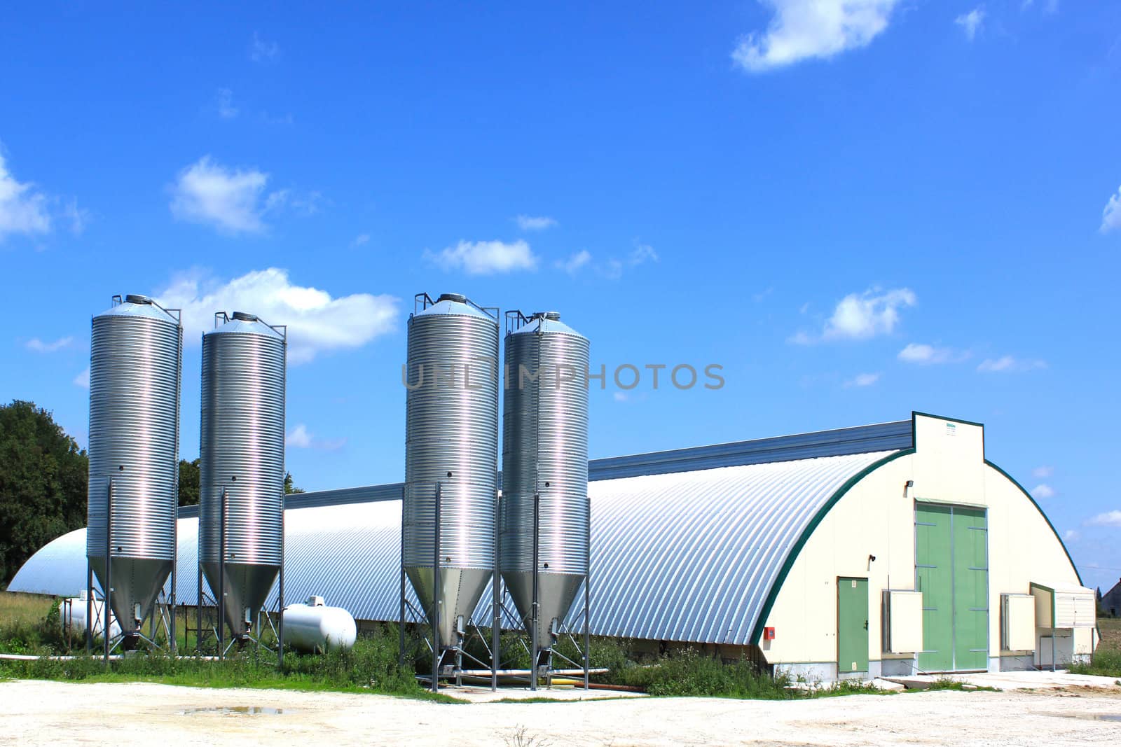 shed and silos by 26amandine