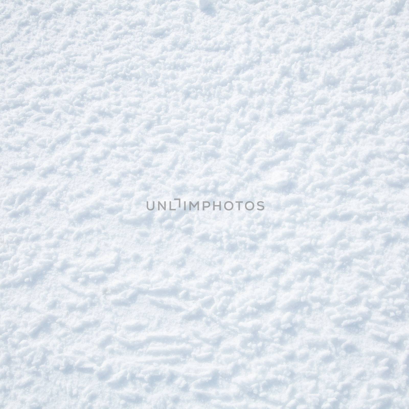 Snow by naumoid