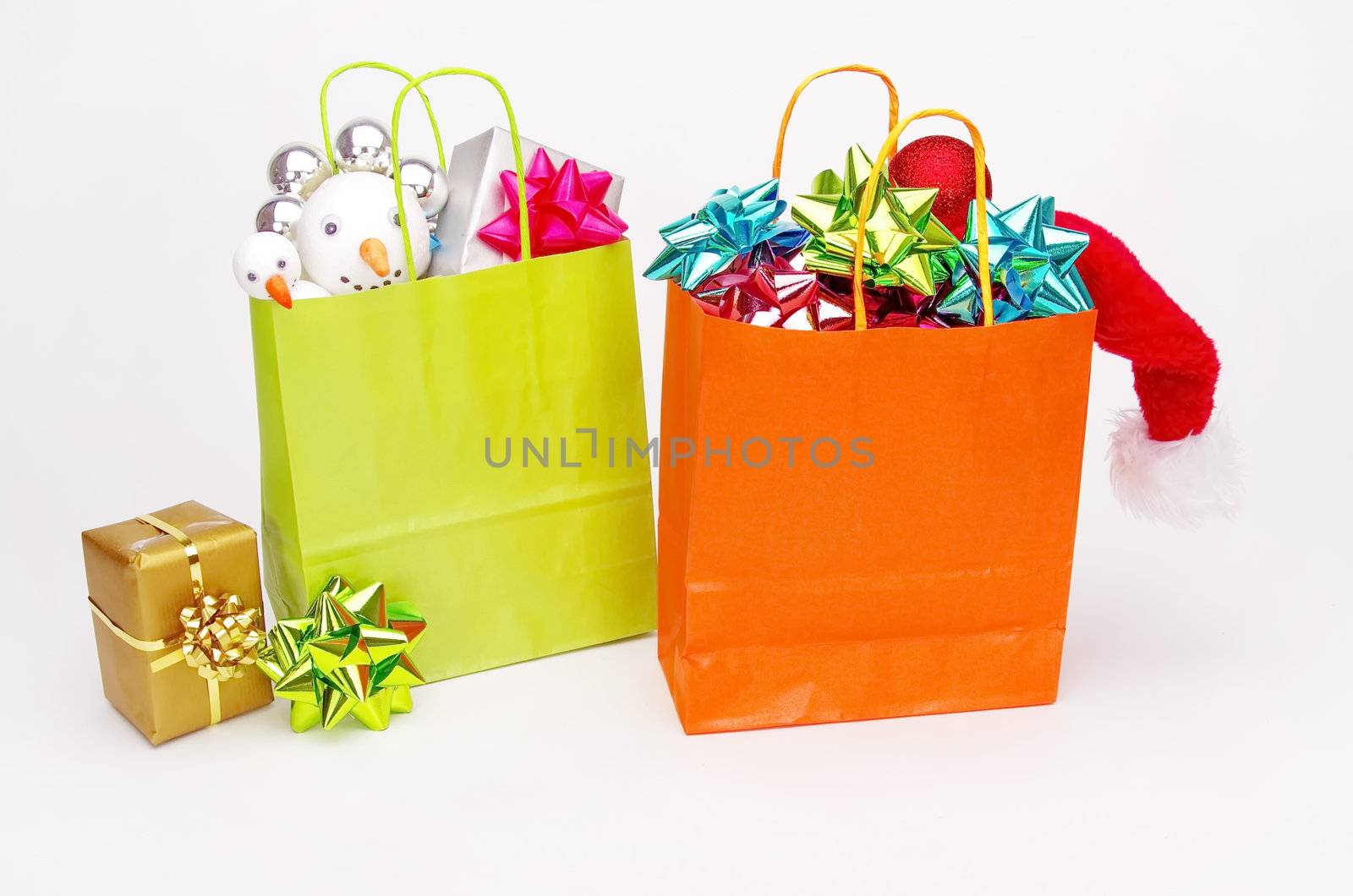 christmas shopping bag by yucas