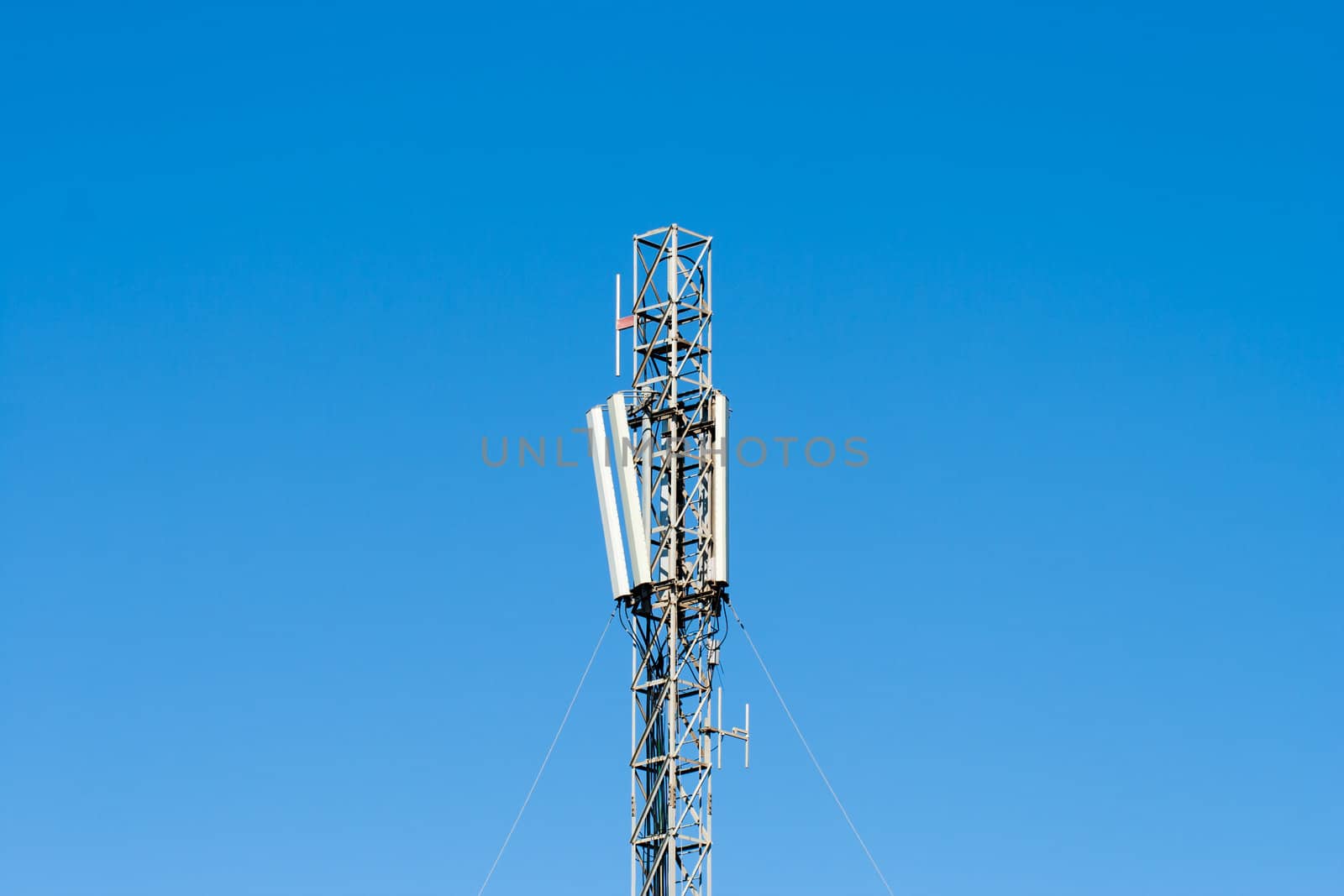 mobilt telecom antenna with blue sky