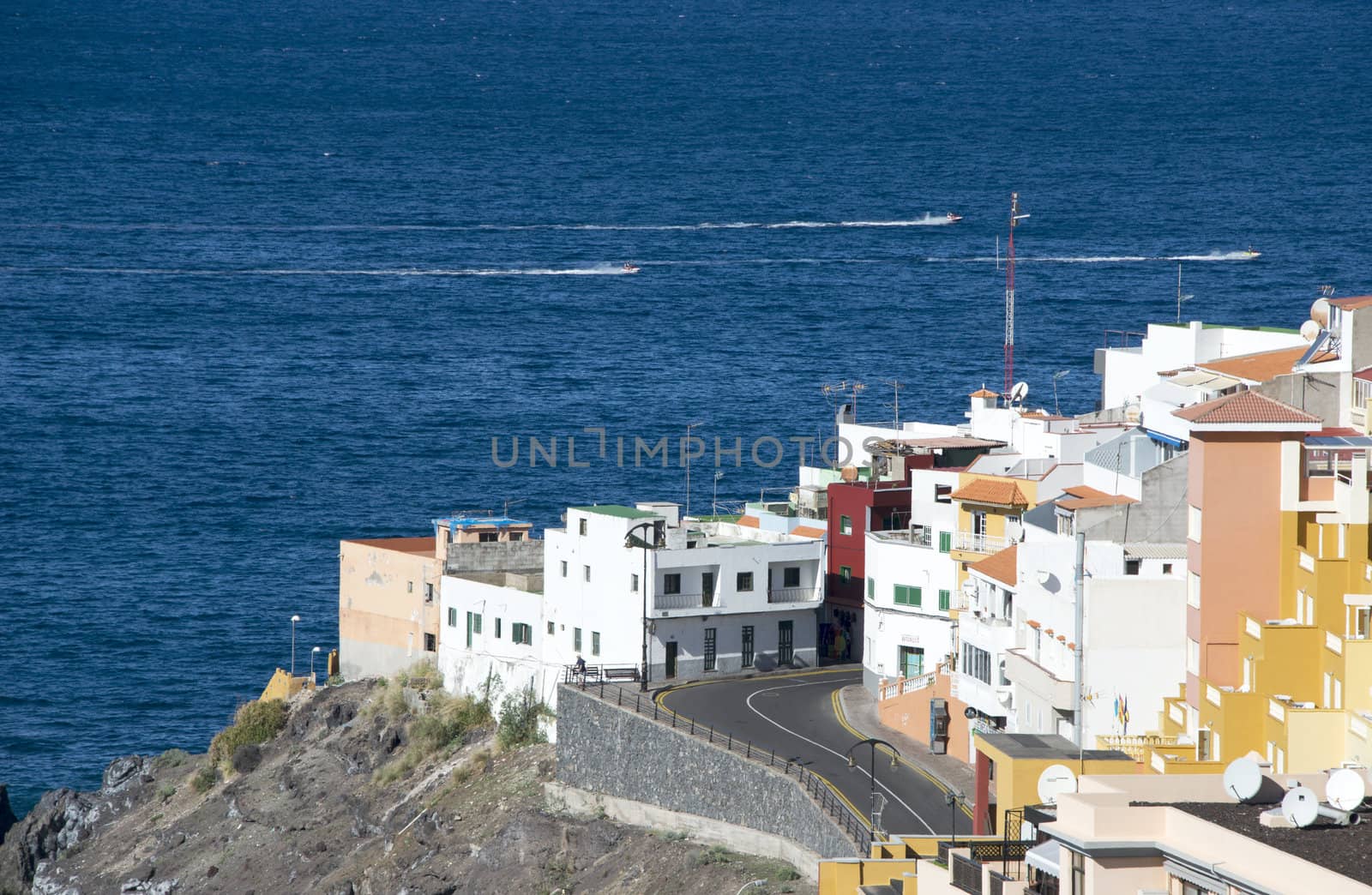 the road near the coast of the tenerife place los gigantes