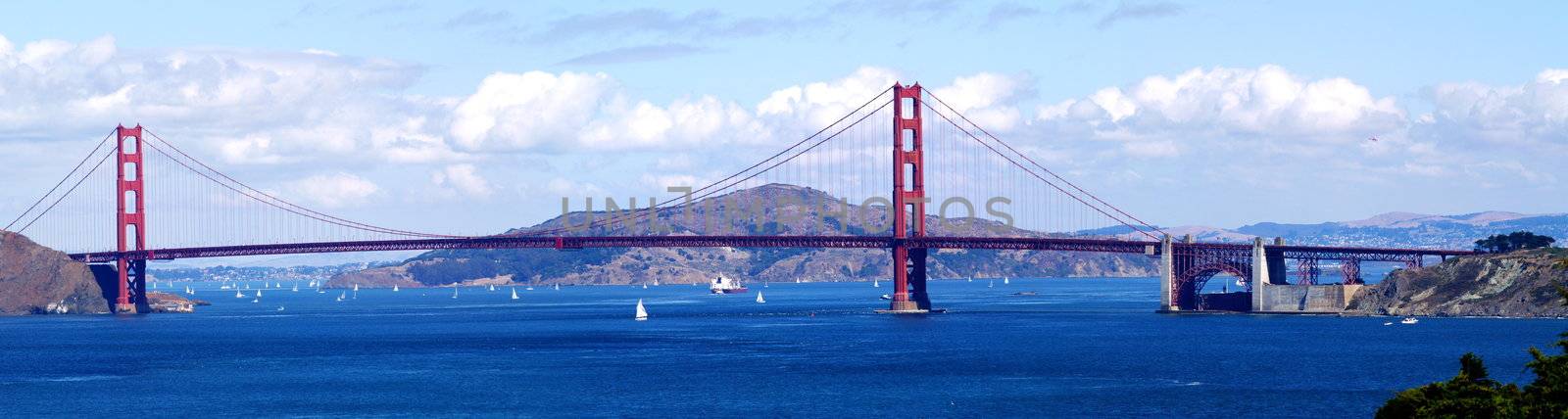 Golden Gate Bridge of San Francisco, California by anderm