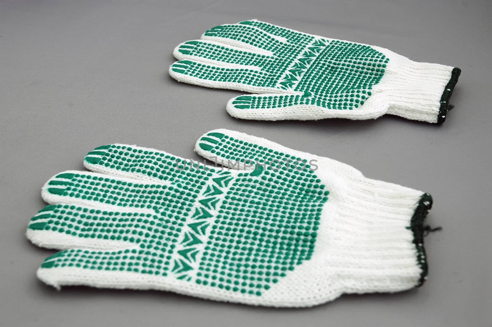 Gloves by phanlop88