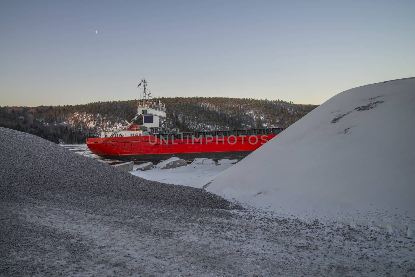 Bakke is a village in Halden and here is located "Brekke" quarry. The quarry is about a kilometer away from "Bakke" shipping harbor where all the gravel, crushed stone and sand are stored and will be shipped out.