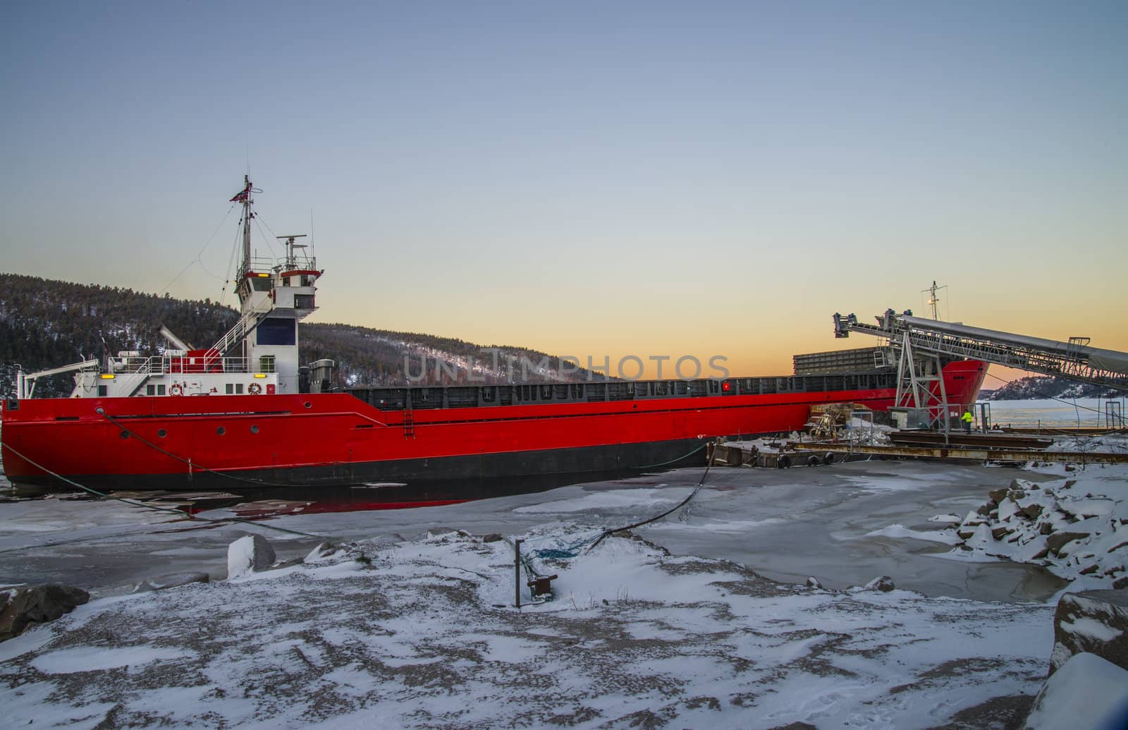 Bakke shipping harbor and storage by steirus