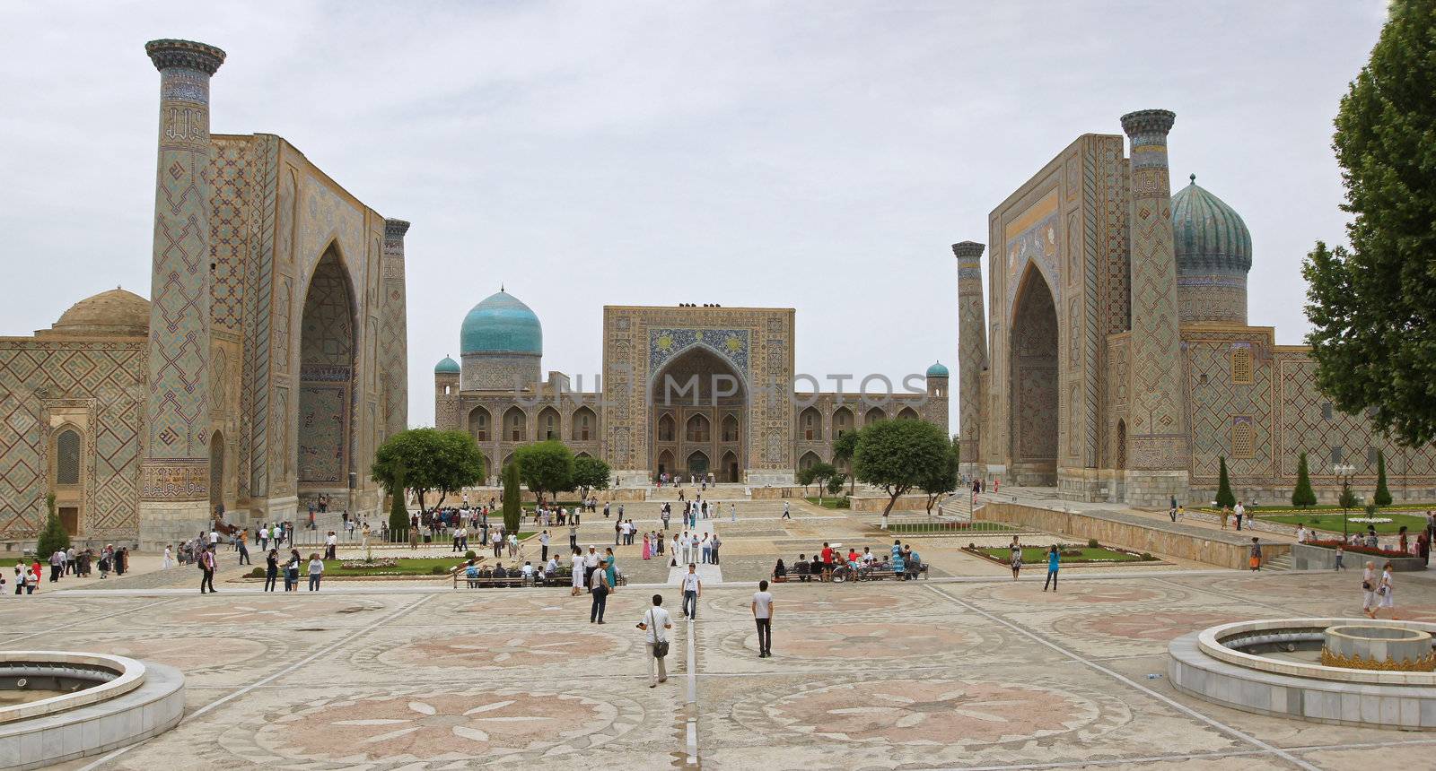 Registon Place, the most famous attraction of Samarkand and one of the world-known places along the silk road. Uzbekistan, Central Asia