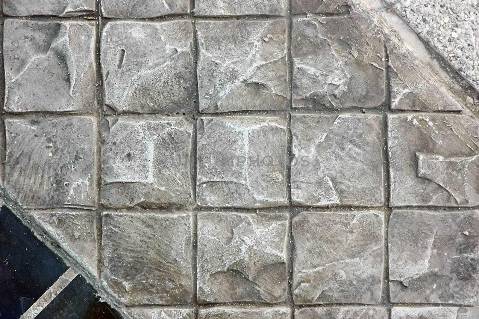 Pattern stone floor