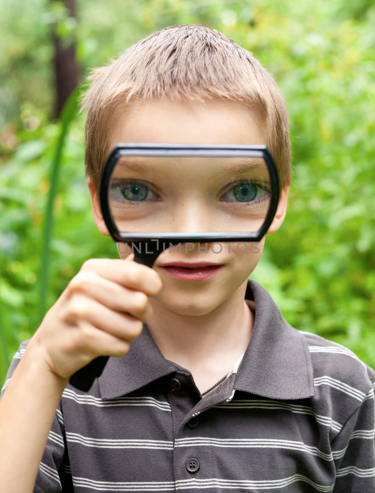 Kid with loupe by naumoid