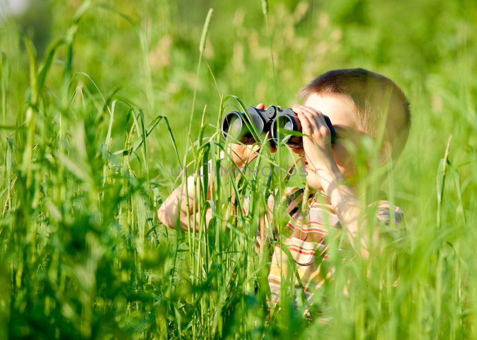 Kid with binocular by naumoid